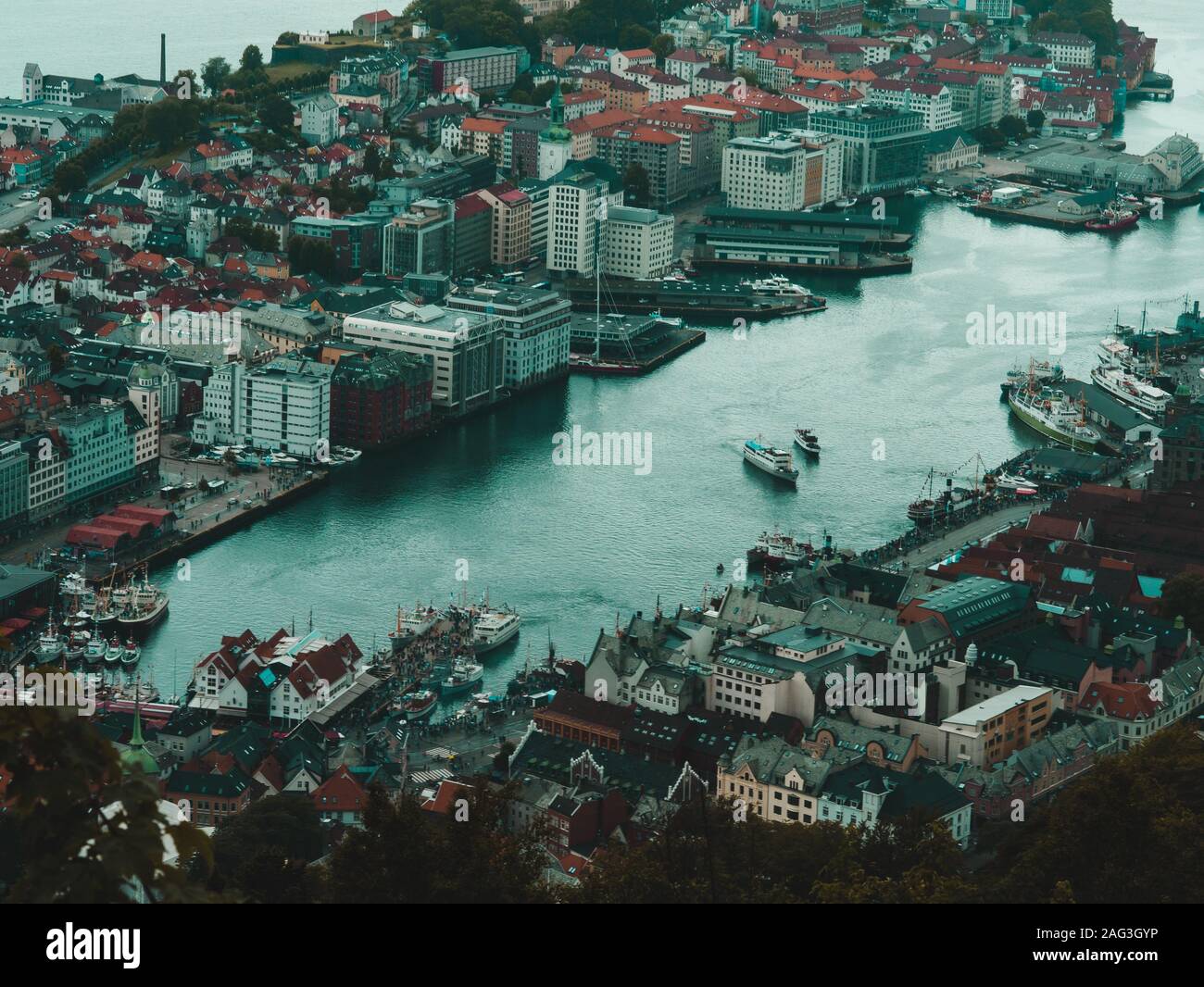 Fjell bergen hi-res stock photography and images - Alamy