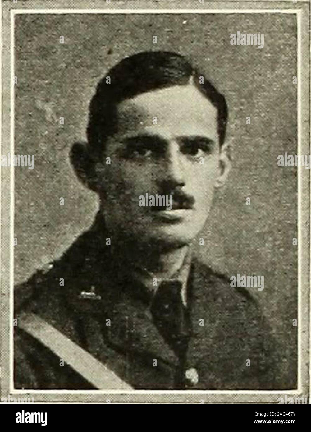 . Roll of service in the Great War, 1914-1919. A member of U Company, he was mobi-lized in August 1914, but by the end of themonth was commis-sioned in the 5th Bat-talion Gordon High-landers, with whom hewent to France in May1915. There he wasattached for duty tothe 51st DivisionalCyclist Company, andserved with it duringthe remainder of histime in France. On18 March 1916 he waskilled in the trenchesnear Arras, leaving behind him the memory of aconsiderate and devoted gentleman, with a geniusfor making friends, and with the faculty of grasp-ing readily all sides of a situation and makingthe wi Stock Photo
