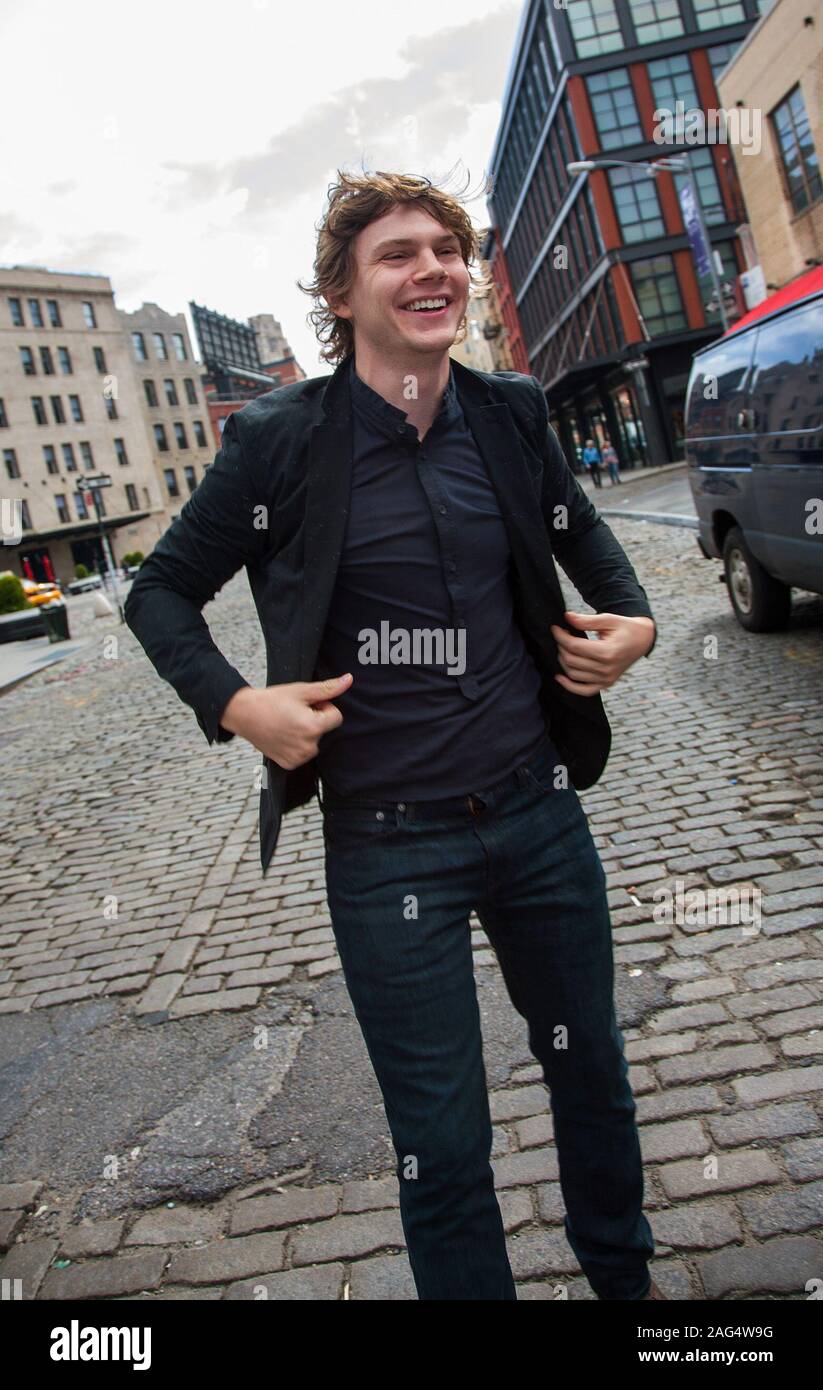 NEW YORK, NY - APRIL 19: Portrait of Evan Peters promoting 'Adult World' in the Meat Packing District in New York City on April 19, 2013. Credit:  Reed/MediaPunch Inc. *** HIGHER RATES APPLY *** Stock Photo