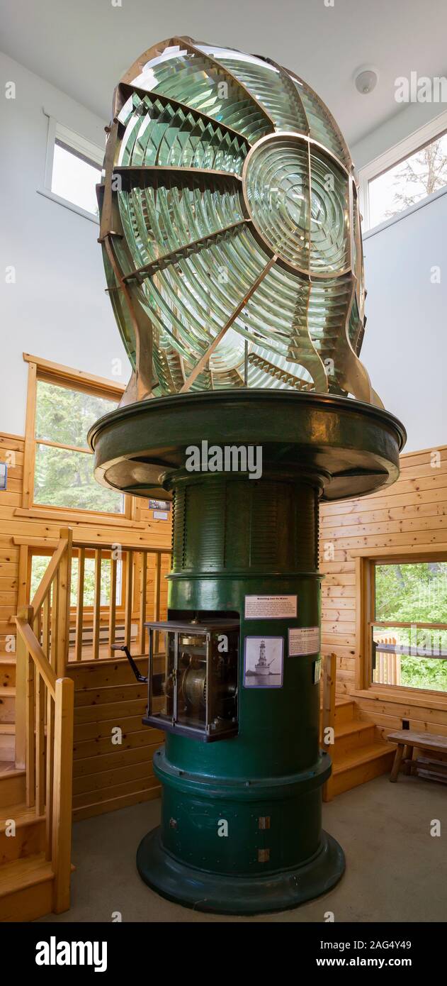 Historic 1910 Rock of Ages Lighthouse 2nd order fresnel lens was used on Lake Superior now on display at the Windigo Vistor Center on Isle Royale, Kew Stock Photo