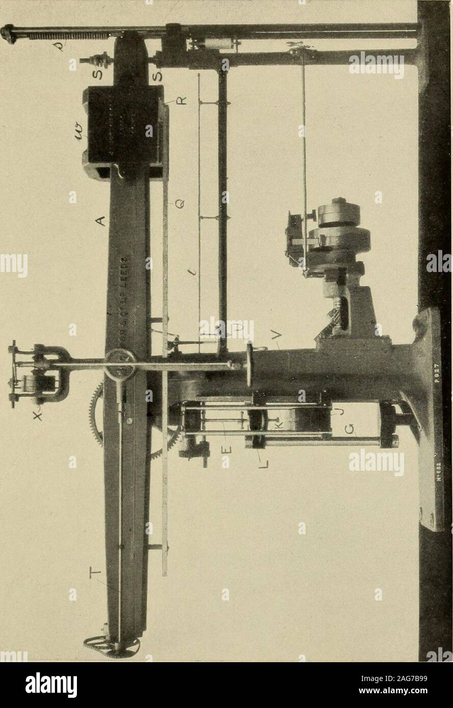 Materials testing machine hi-res stock photography and images - Alamy