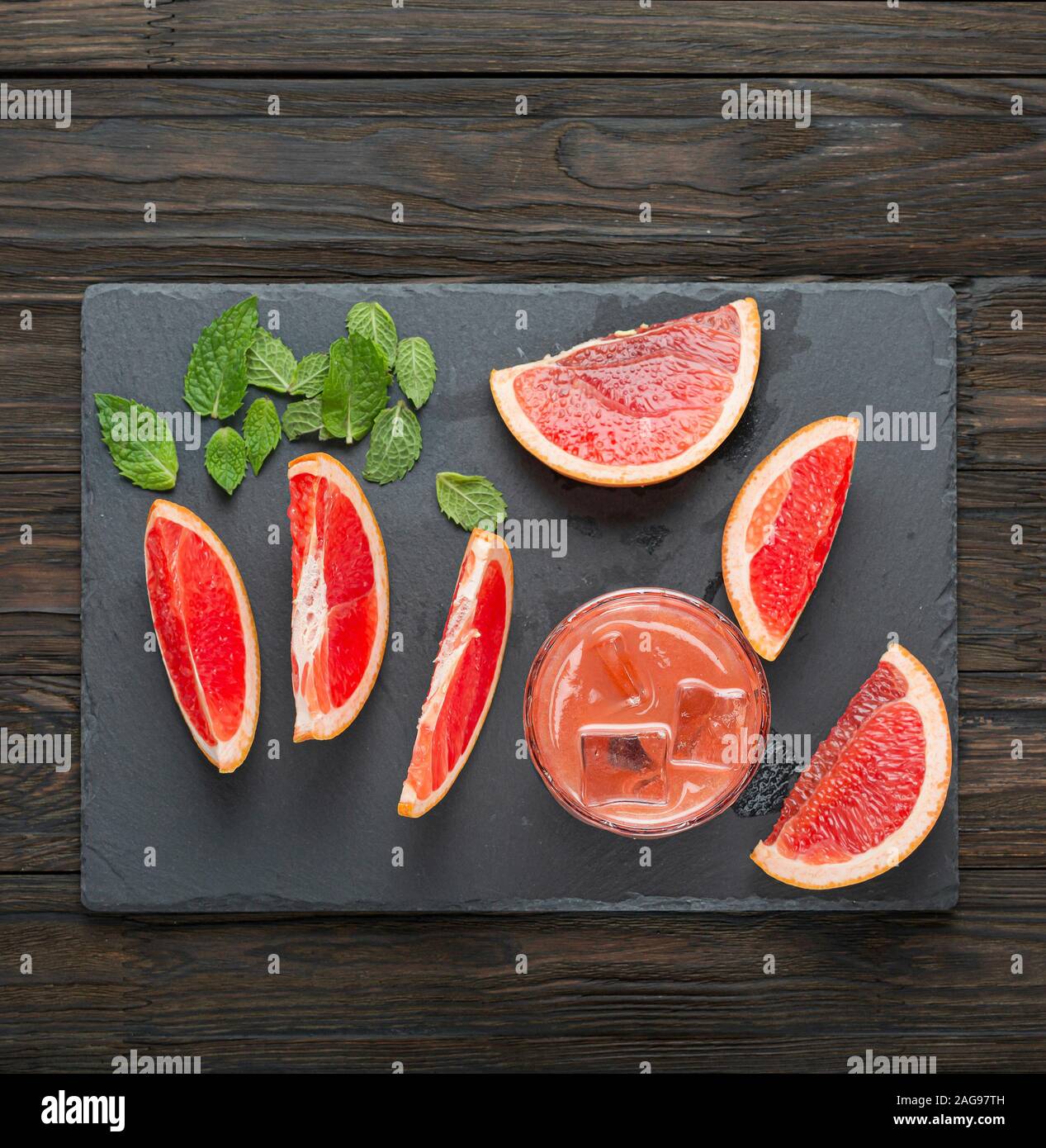 fizz pink grapefruit soda gin fizz cocktail rosemary gin rosemary gin