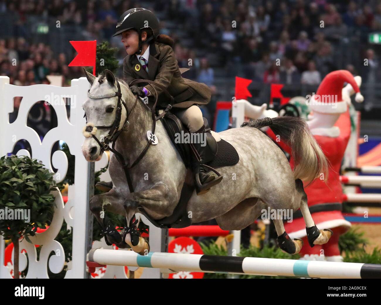 Aztec diamond pony club mini major class hi-res stock photography and ...