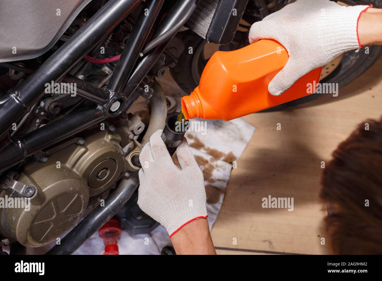 Lubrication System Stock Photos & Lubrication System Stock Images Alamy