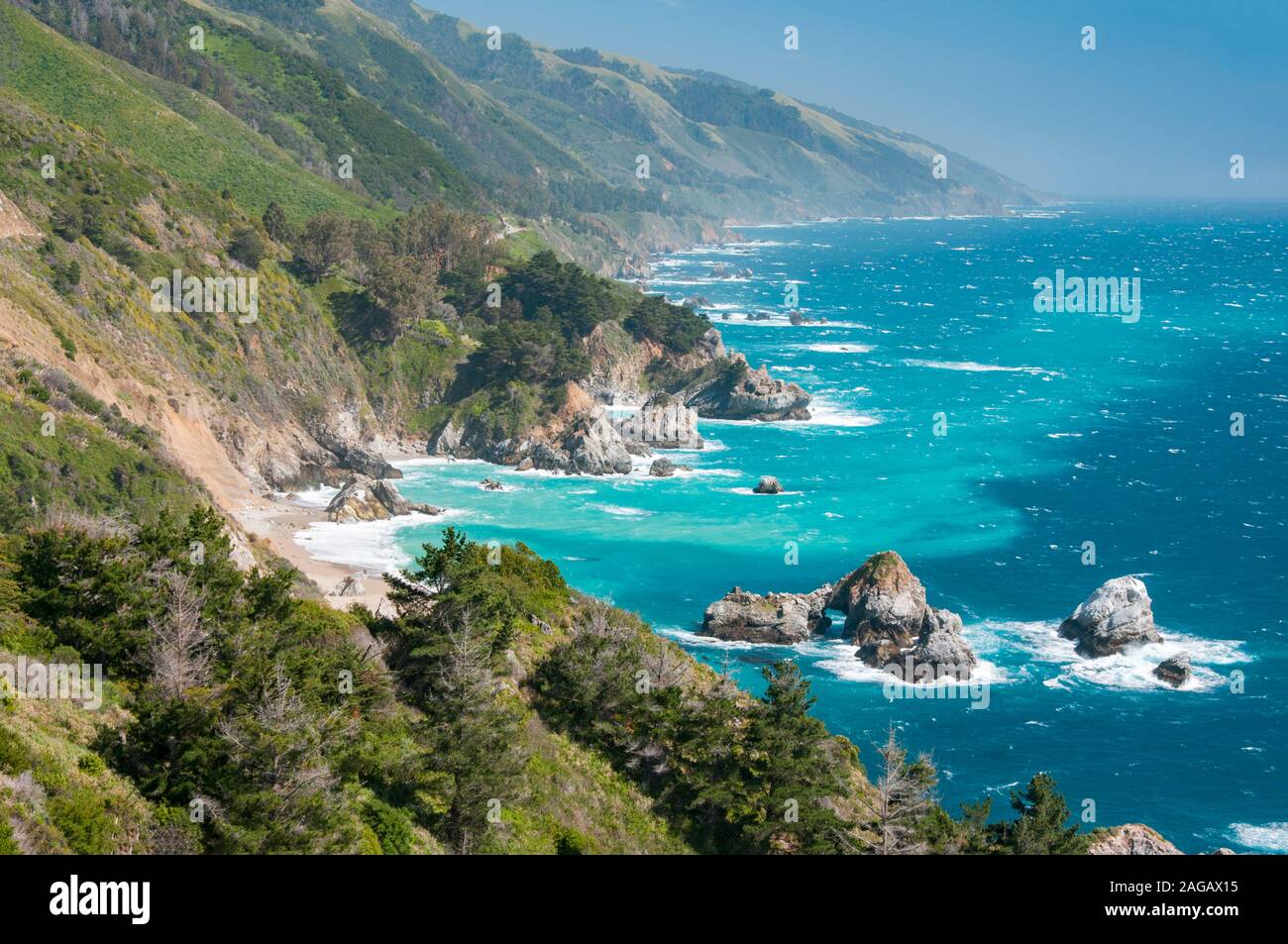 Pacific ocean and coastline along the Pacific Coast Highway (Route 1)  between San Francisco and Big Sur, California, USA Stock Photo - Alamy