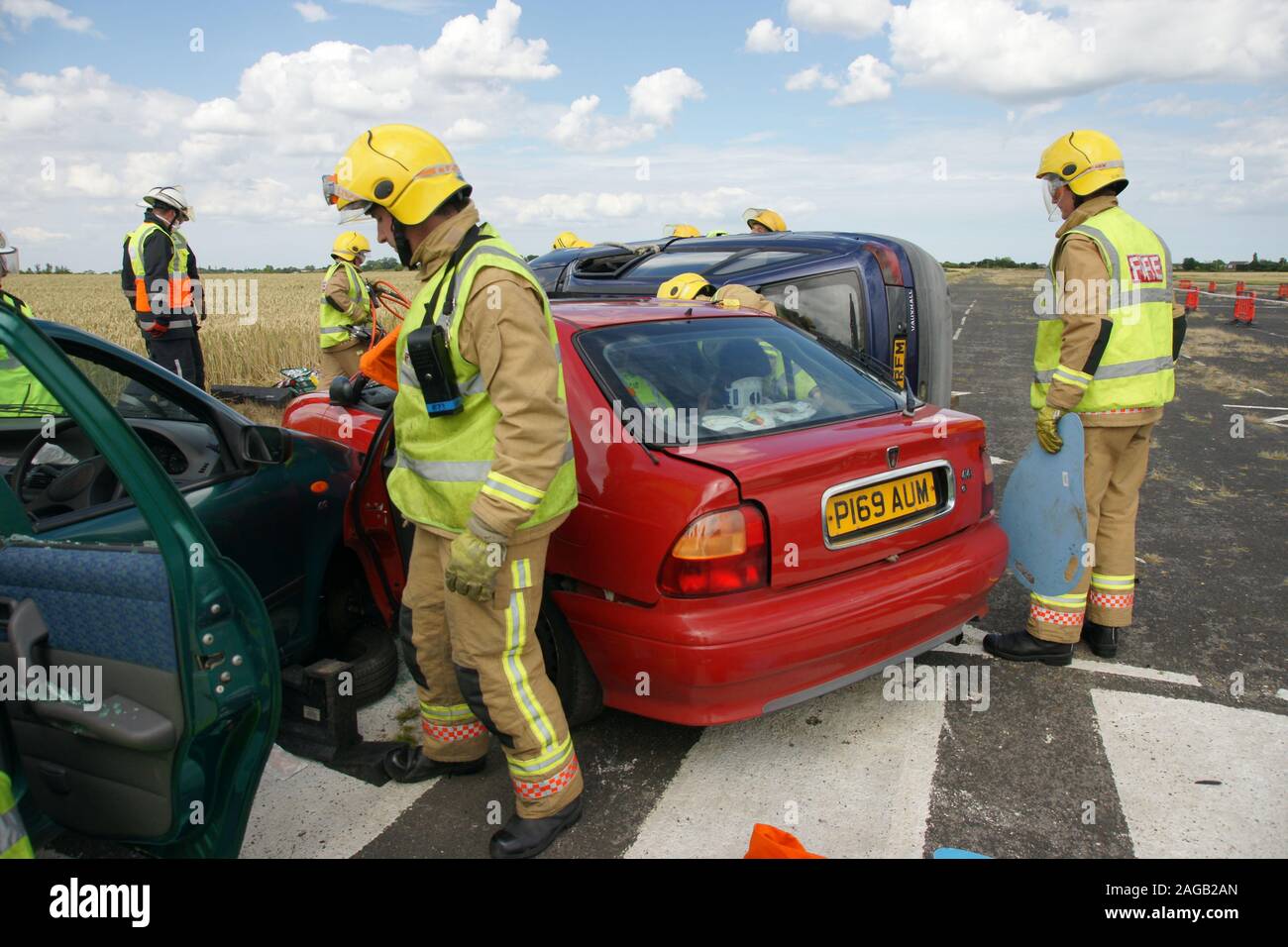 high impact collision, car crash, mechanical entrapment Stock Photo Alamy