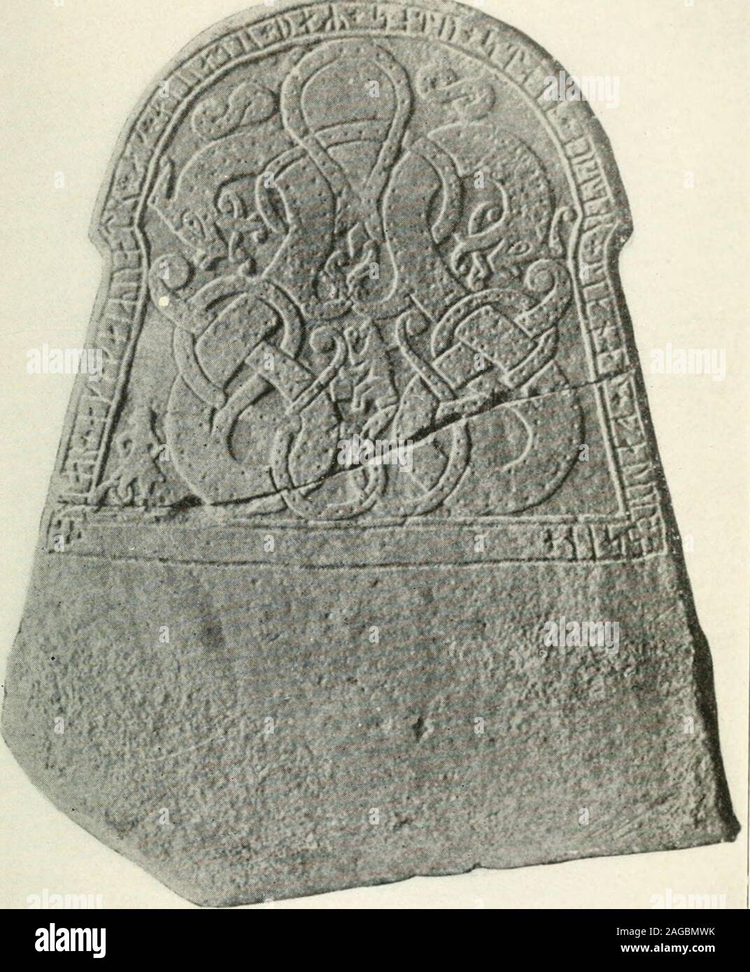 . Social Scandinavia in the Viking age. ompanied by the figure of his hammer; or the symbolof some other god. In the late Viking Age elaborately carved stones cameinto use, particularly in the island of Gotland. Thesestones showed genuine skill in workmanship. The topswere commonly semi-circular or horseshoe shaped, andthe surfaces, smooth.^ Such stones occasionally had 36/6td., 7. 37 Wimmer, Ludv. F. A.. Die Runenschrift, 335-382. The following are typical runic inscriptions: Ragnhild erected thisstone for Ale Salvegode, the highly honorable temple priest. Ales eonsraised this mound in memory Stock Photo