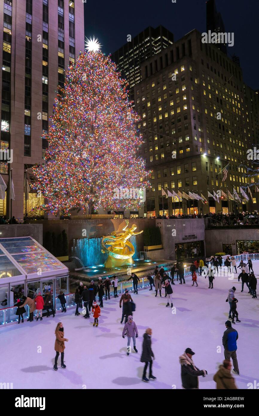 The Rockefeller Center Christmas Tree, NYC, USA Stock Photo Alamy