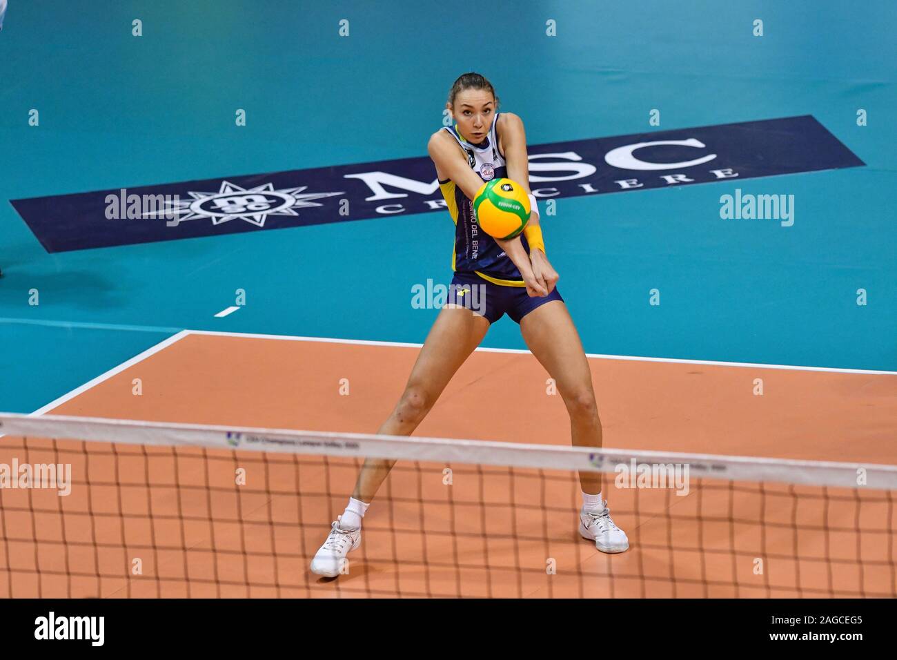 Volleyball european competition hi-res stock photography and images - Page  9 - Alamy
