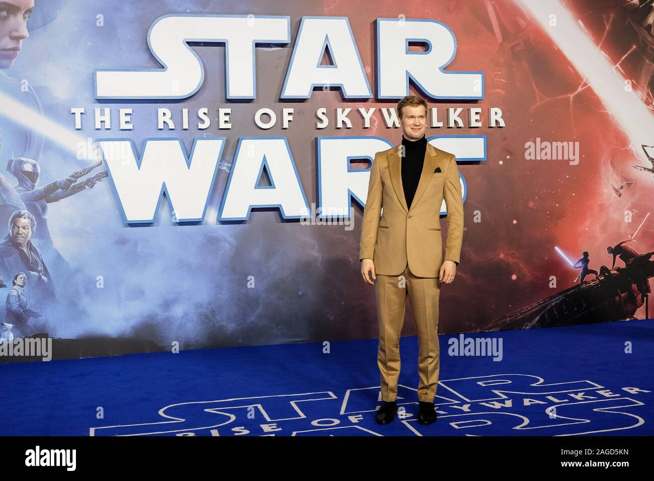 Cineworld Leicester Square, London, UK. 18 December 2019.  Joonas Suotamo poses at European Premier of Star Wars: The Rise of Skywalker. . Picture by Julie Edwards./Alamy Live News Stock Photo