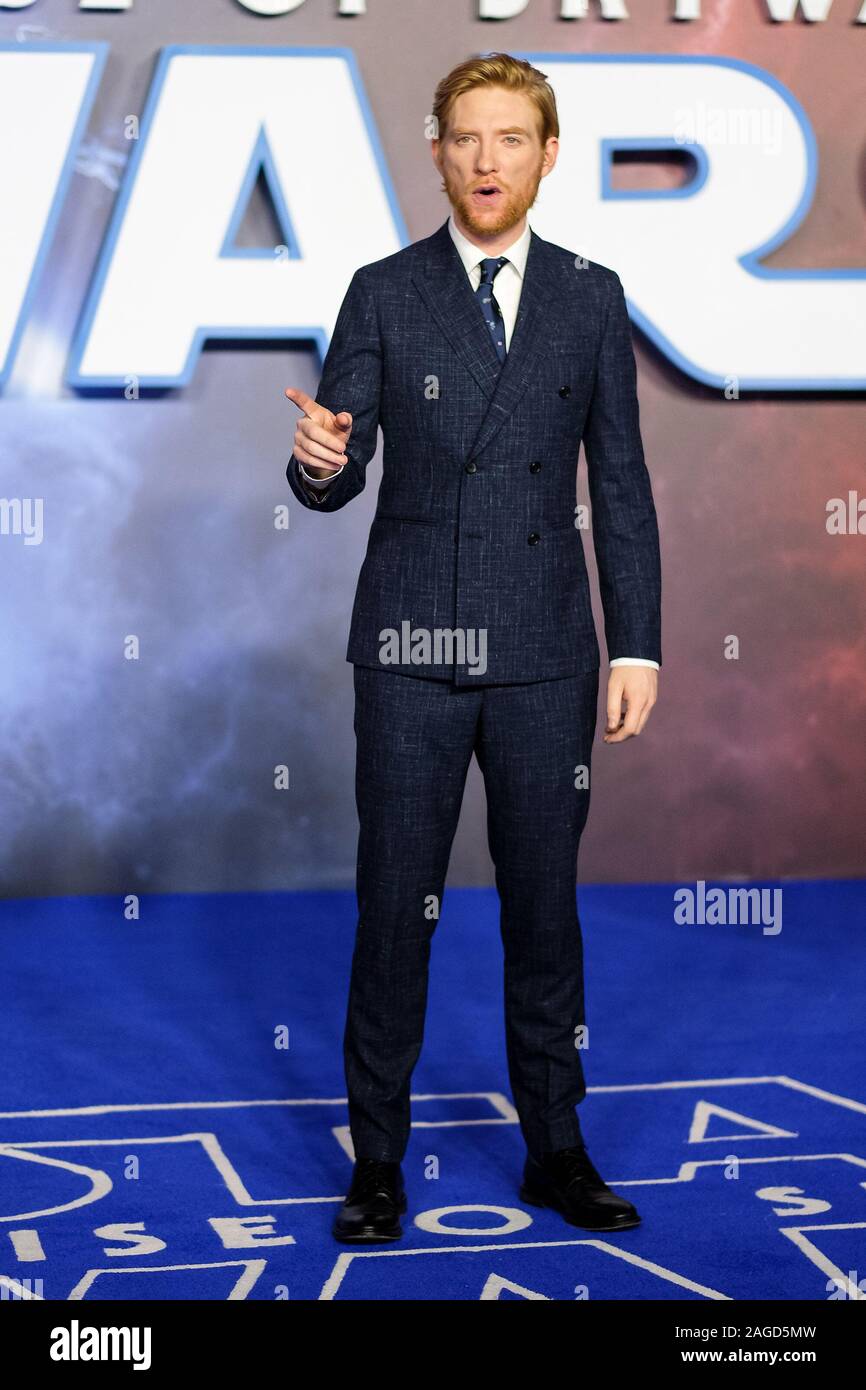 Cineworld Leicester Square, London, UK. 18 December 2019.  Domhnall Gleeson poses at European Premier of Star Wars: The Rise of Skywalker. . Picture by Julie Edwards./Alamy Live News Stock Photo