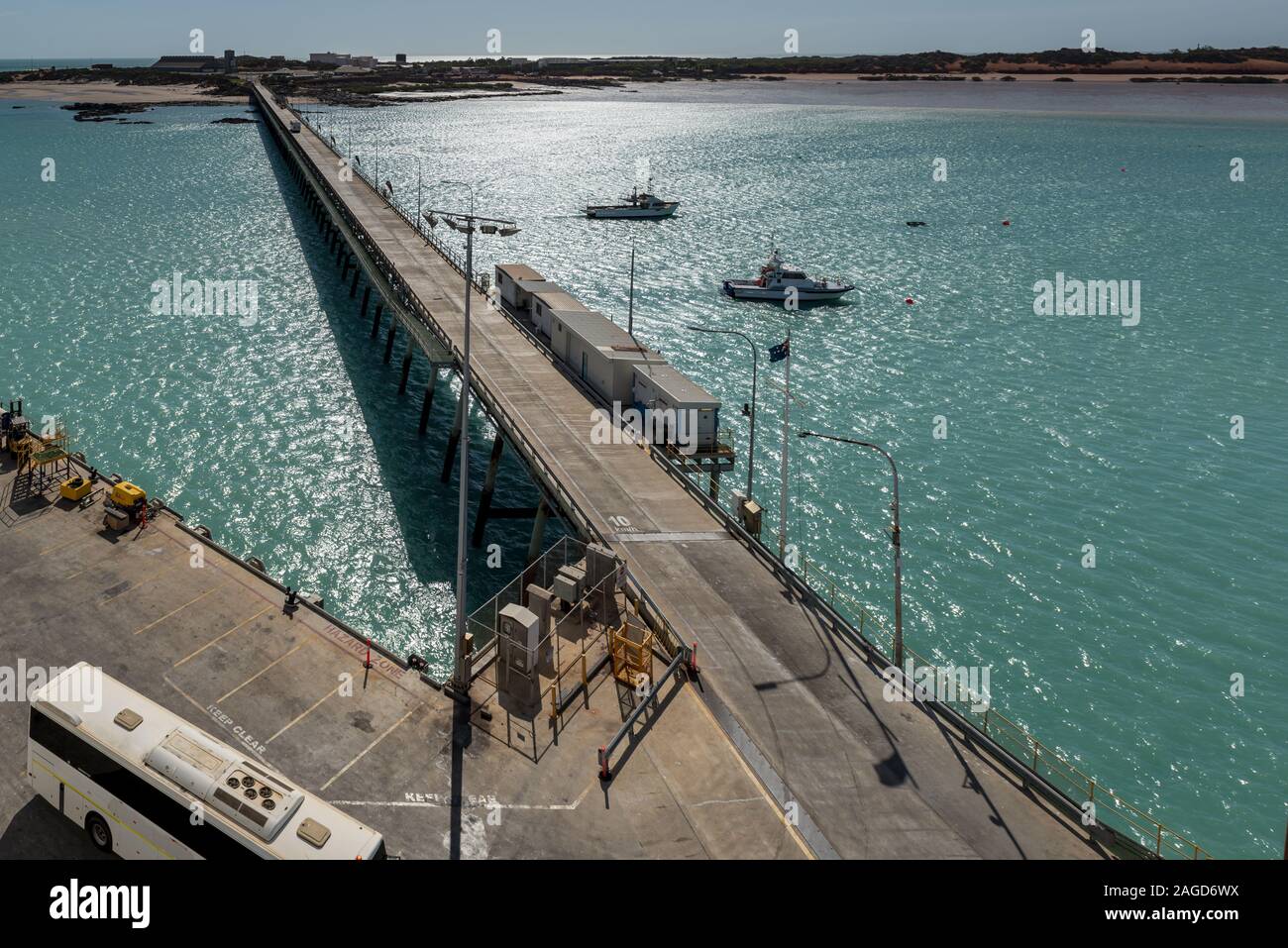 Bridge In Broome In Western Australia In The Sea With Cruise Ships Floating On It Stock Photo Alamy