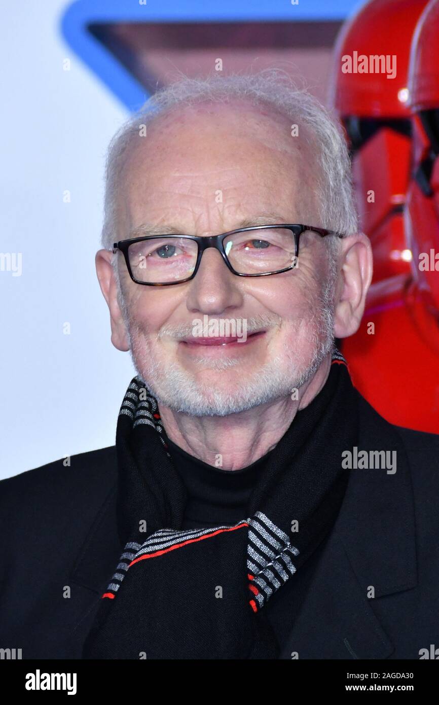 London, UK. 18th Dec, 2019. Ian McDiarmid attends Star Wars, The Rise of Skywalker premiere, the ninth instalment in the Star Wars franchise, at Cineworld Leicester Square London, UK - 18 December 2019 Credit: Nils Jorgensen/Alamy Live News Stock Photo