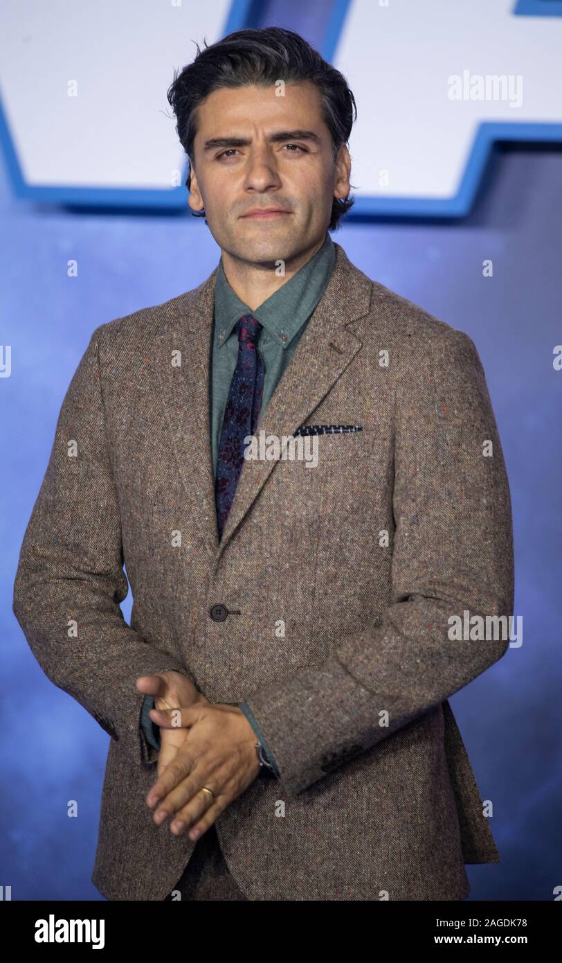 London, UK. 18th Dec, 2019. LONDON, ENGLAND - DECEMBER 18: Oscar Isaac attends the European Premiere of 'Star Wars: The Rise of Skywalker' at Cineworld Leicester Square on December 18, 2019 in London, England. Credit: Gary Mitchell, GMP Media/Alamy Live News Stock Photo