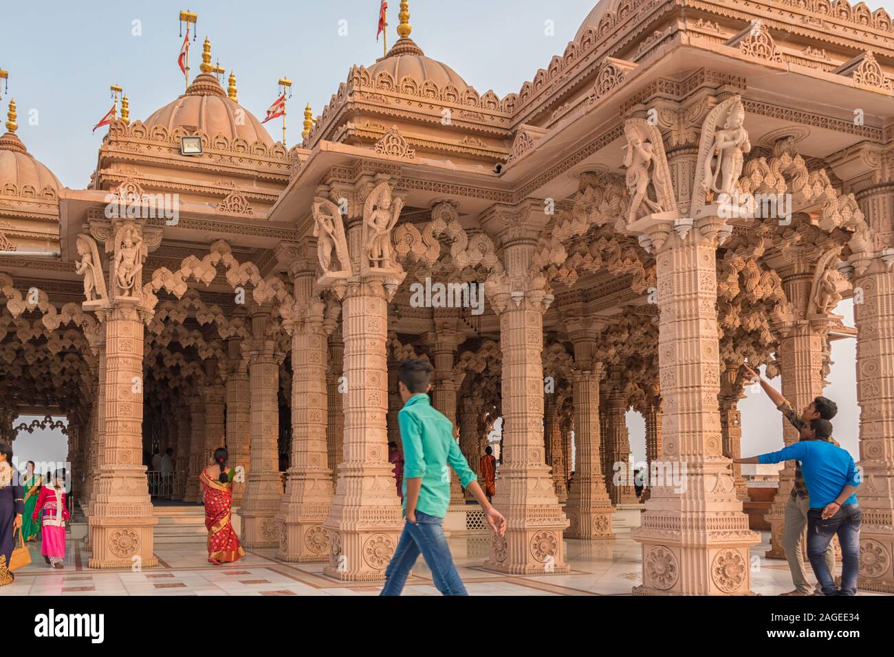 Religious Place Worship Baps Swaminarayan High Resolution Stock Photography And Images Alamy