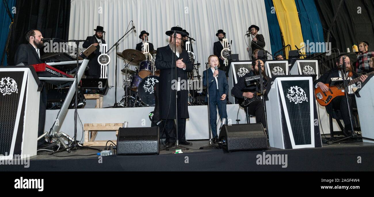 New York, NY - December 18, 2019: Freilach band performs during annual  Satmar 21 Kislev event as a day of thanksgiving at 355 Marcy Avenue Stock  Photo - Alamy