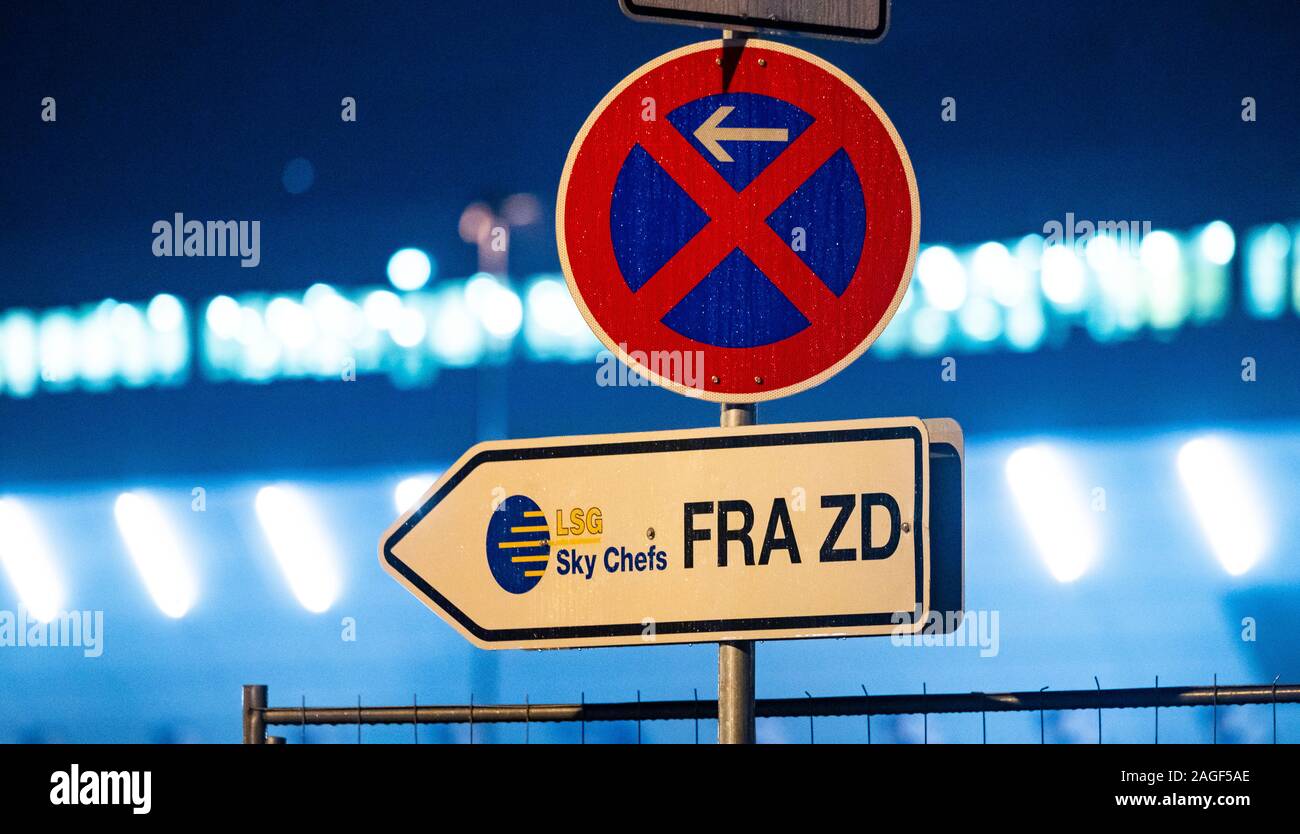 Leader Shows The Way Hi Res Stock Photography And Images Alamy