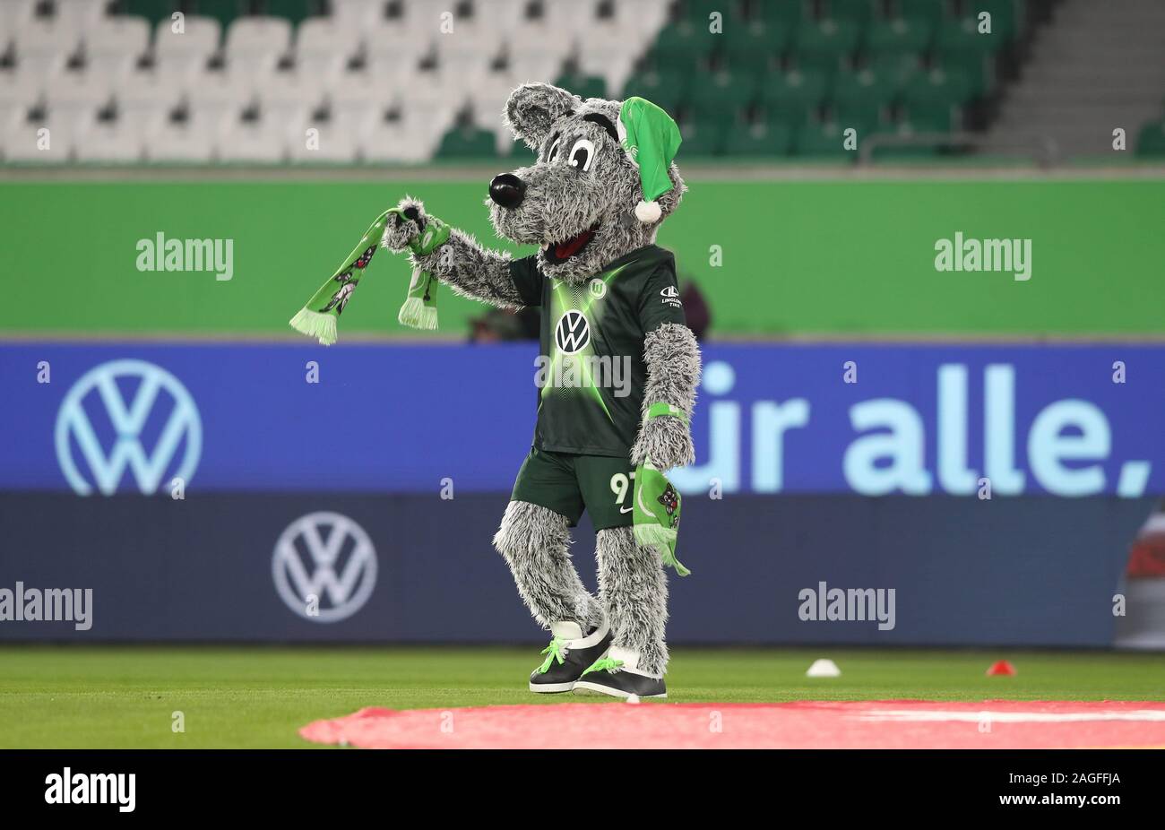 firo: 18.12.2019, football, 1.Bundesliga, season 2019/2020, VfL Wolfsburg - FC  Schalke 04. 1: 1 mascot WOLFIE, Wolfsburg | usage worldwide Stock Photo -  Alamy