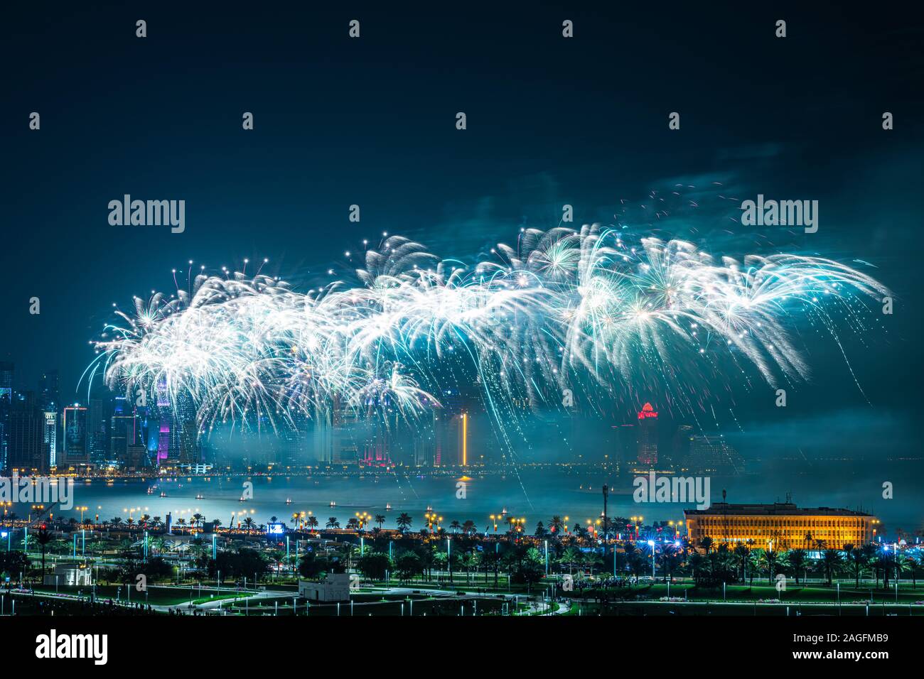 Qatar National Day Fireworks at Doha Corniche Stock Photo Alamy