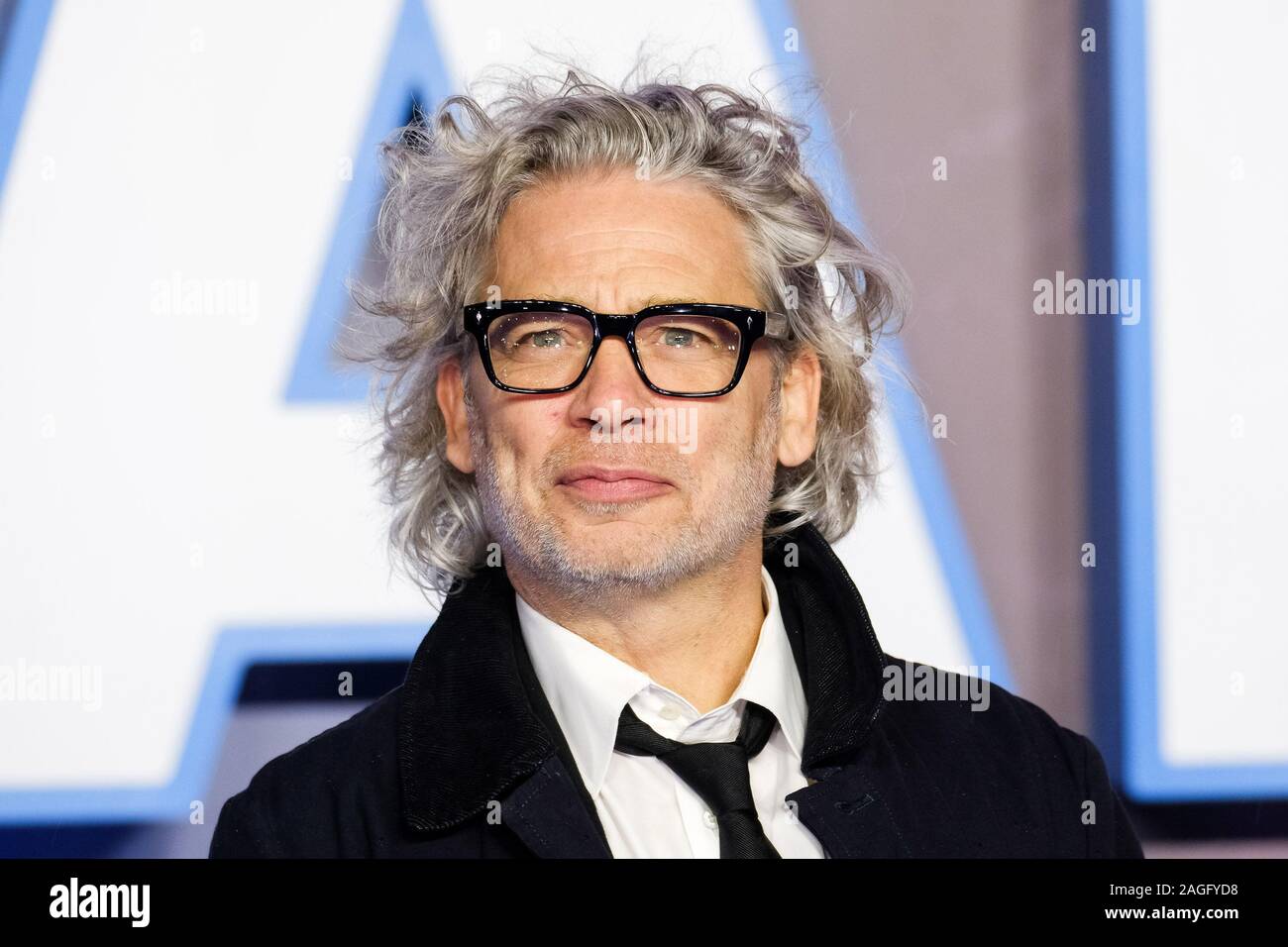 Cineworld Leicester Square, London, UK. 18 December 2019.  Dexter Fletcher poses at European Premier of Star Wars: The Rise of Skywalker. . Picture by Julie Edwards./Alamy Live News Stock Photo
