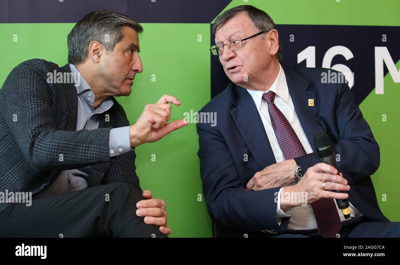 Berlin, Germany. 19th Dec, 2019. Volleyball: Press conference of the European Volleyball Association CEV at the Hotel Adlon with representatives of DVV, VBL, BR Volleys and the Senate Administration for Internal Affairs and Sport. Kaweh Niroomand (l), Managing Director BR Volleys, speaks with Aleksandar Boricic, President CEV. The European Volleyball Association (CEV), the German Volleyball Association (DVV), the Volleyball Bundesliga (VBL), the City of Berlin and Berlin Recycling Volleys will continue their close cooperation in 2020. Credit: Andreas Gora/dpa/Alamy Live News Stock Photo