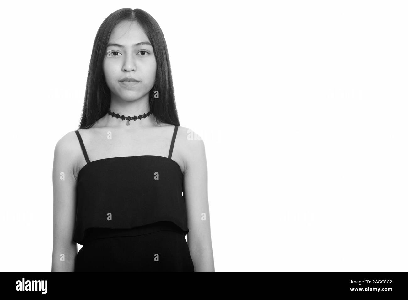 Portrait of young Asian teenage girl in black and white Stock Photo - Alamy