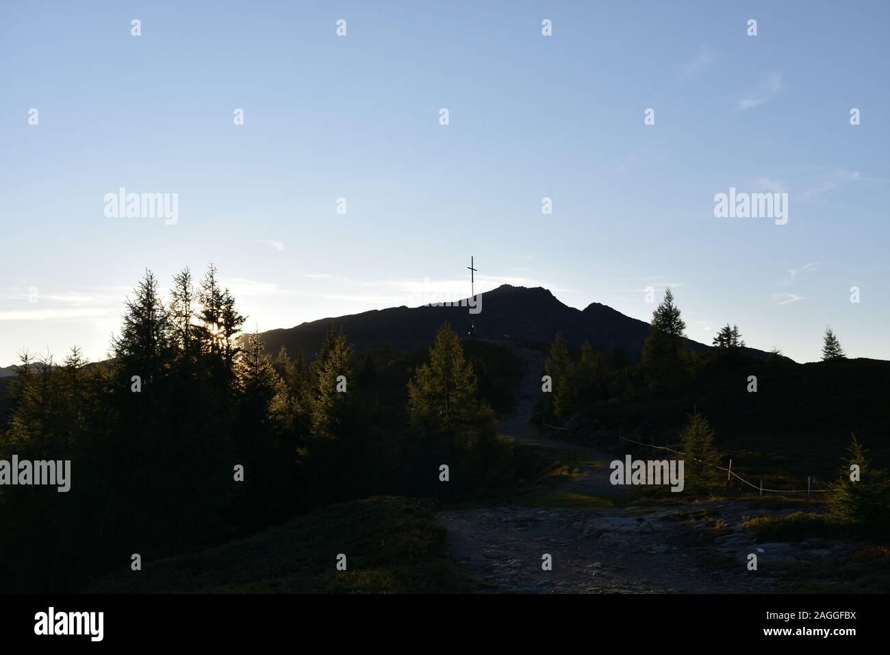 Hochstein, Kreuz, Gipfelkreuz, Böses Weibele, Kreuzeckgruppe, Lienzer Dolomiten, Sommer, Sonnenuntergang, Abend, Lienzer Talboden, Schleinitz, Zetters Stock Photo