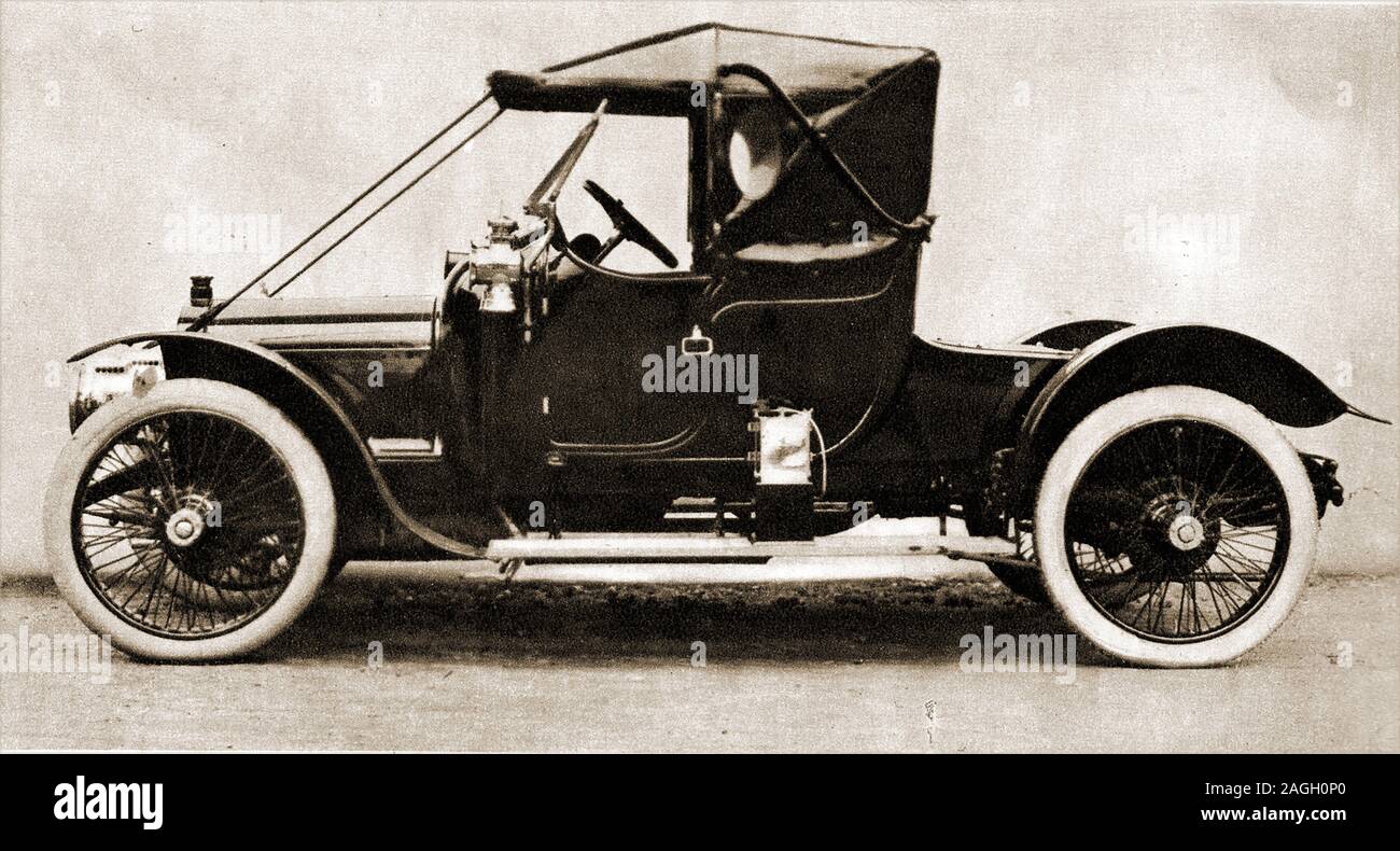 A 1910 image of the (then) new 15 hp Austin Ascot  two-seater motor car. When sold at that time, the hood, windscreen and headlights , spare tyres and a rear tool box were not included but were available as 'extras'. Stock Photo