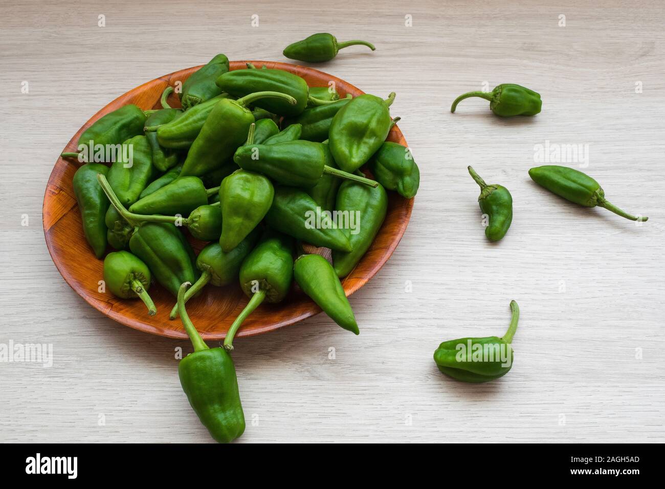 Raw green spanish Peppers. Pimientos de Padron Stock Photo Alamy
