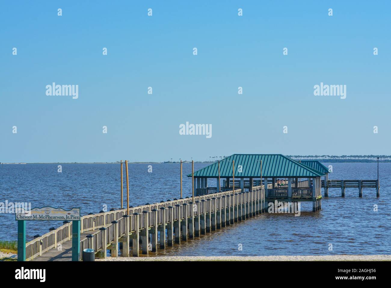 Fishing pier on the Mississippi Gulf Coast. Biloxi, Gulf of Mexico, Harrison County, Mississippi USA Stock Photo