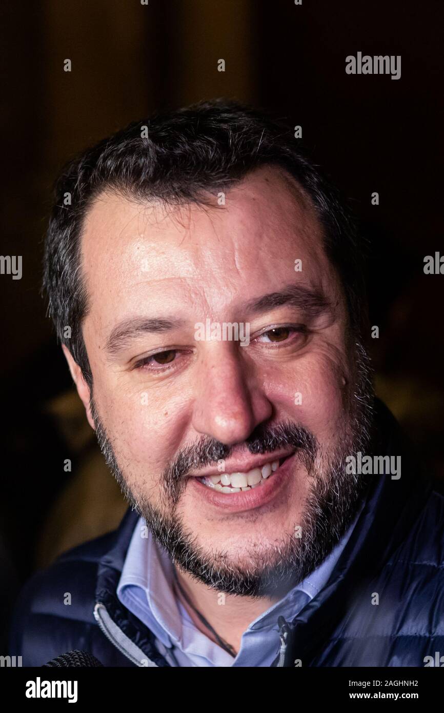 Bologna, Italy. 19th Dec 2019. The Italian politician Matteo Salvini (leader of the Northern League) and Lucia Borgonzoni party candidate Lega to the Governor of the Emilia Romagna Region in the January 2020 elections speak at a sudden press conference in Piazza Maggiore on December 19, 2019 in Bologna, Italy. Credit: Massimiliano Donati/Alamy Live News Stock Photo