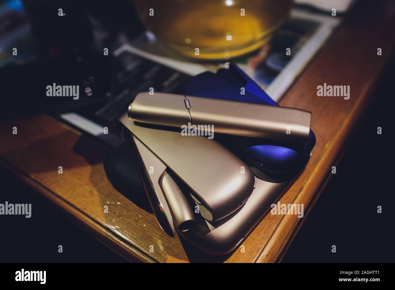 smoking modern hybrid cigarette device heatnotburn tobacco product