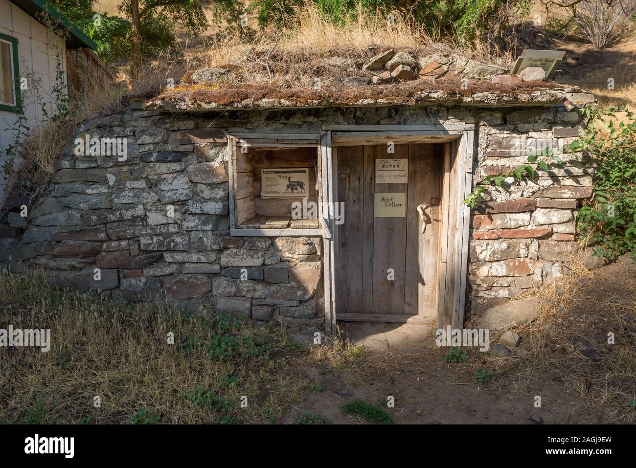 Root cellar hires stock photography and images Alamy