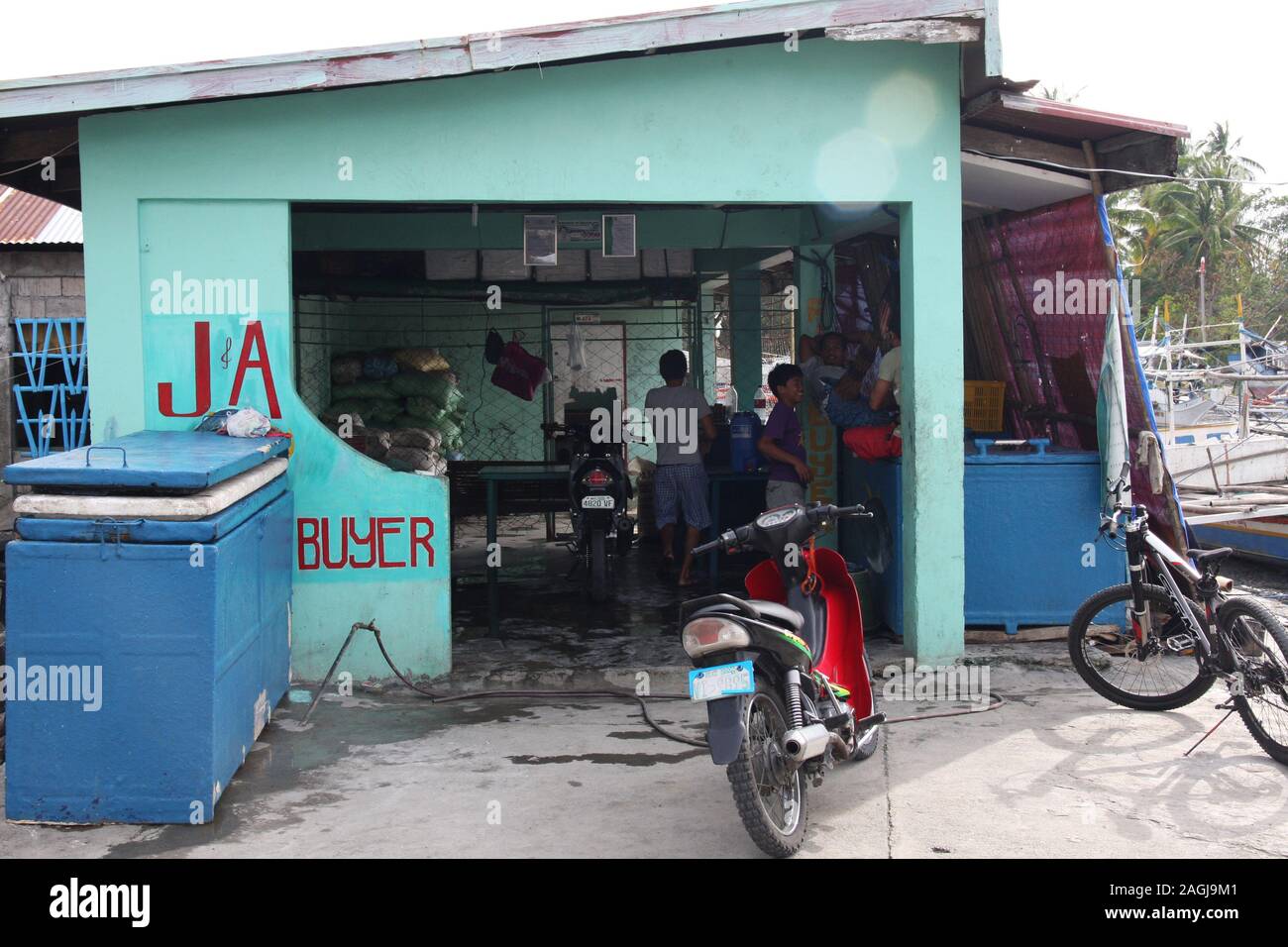 Casa owners a peculiarity of Filipino artisanal tuna supply chains