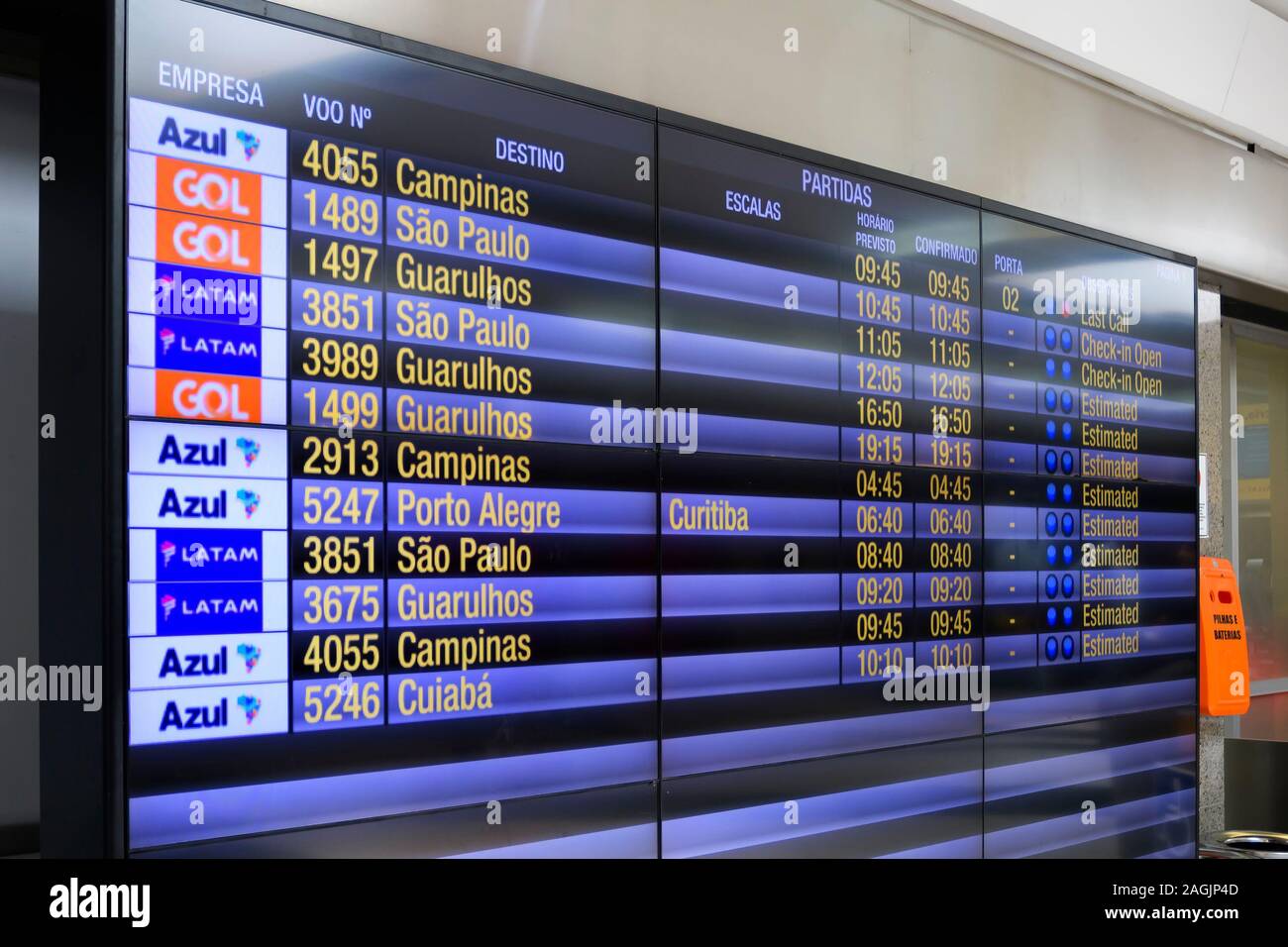 Brazilian Airlines High Resolution Stock Photography and Images ...