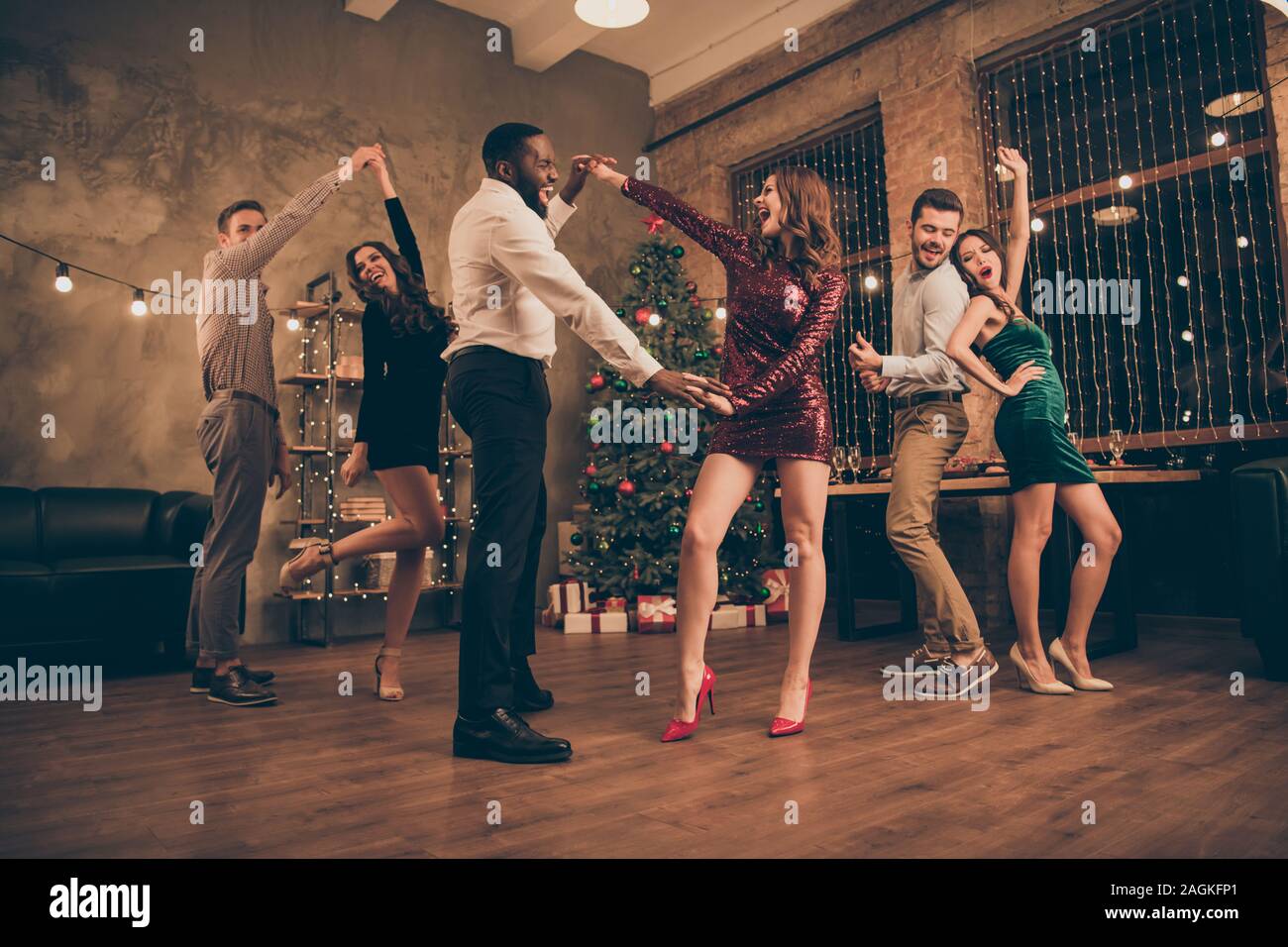 party wear dance