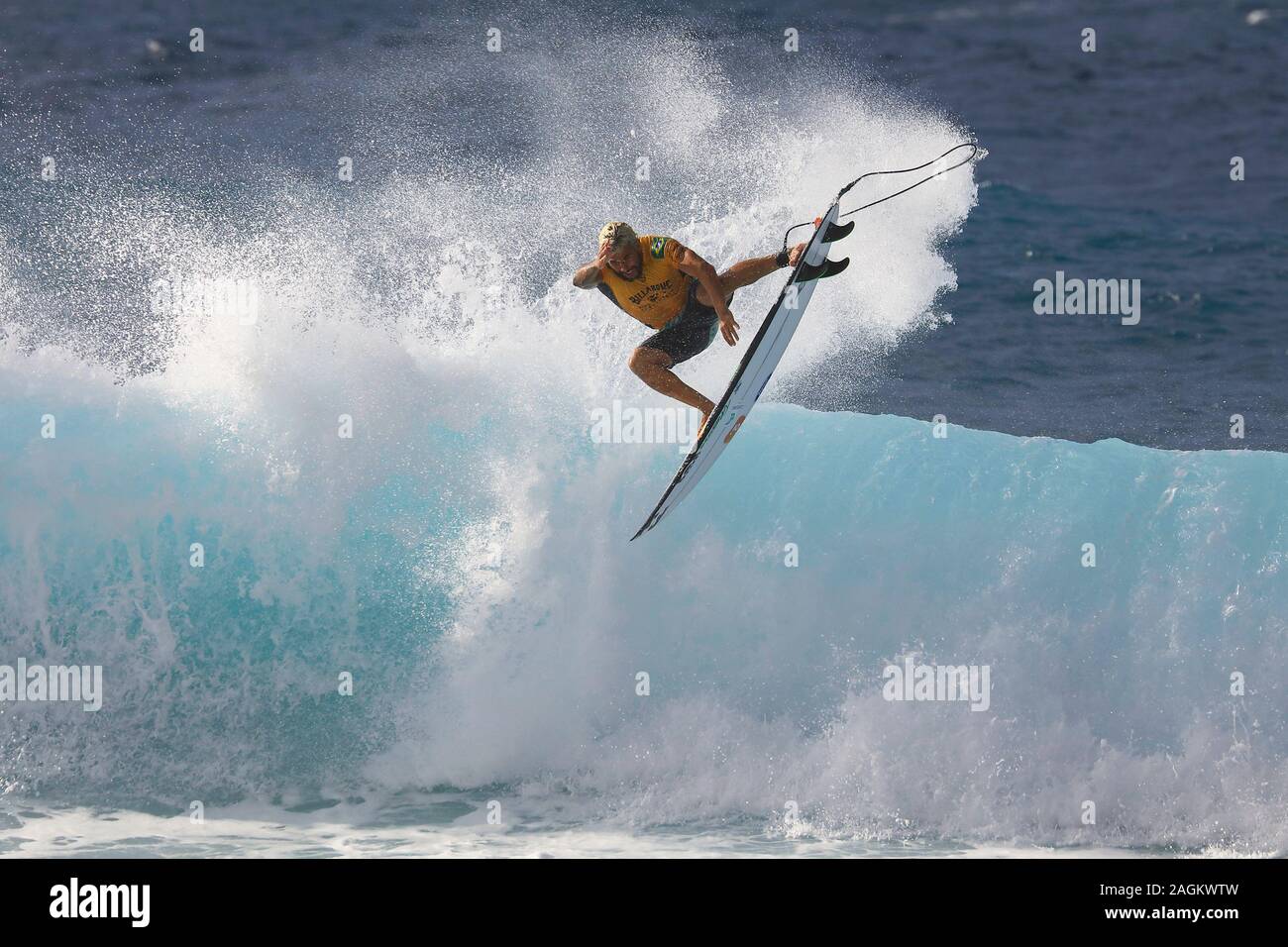 Haleiwa, Hawaii, USA. 19th December, 2019. Italo Ferreira, December 19