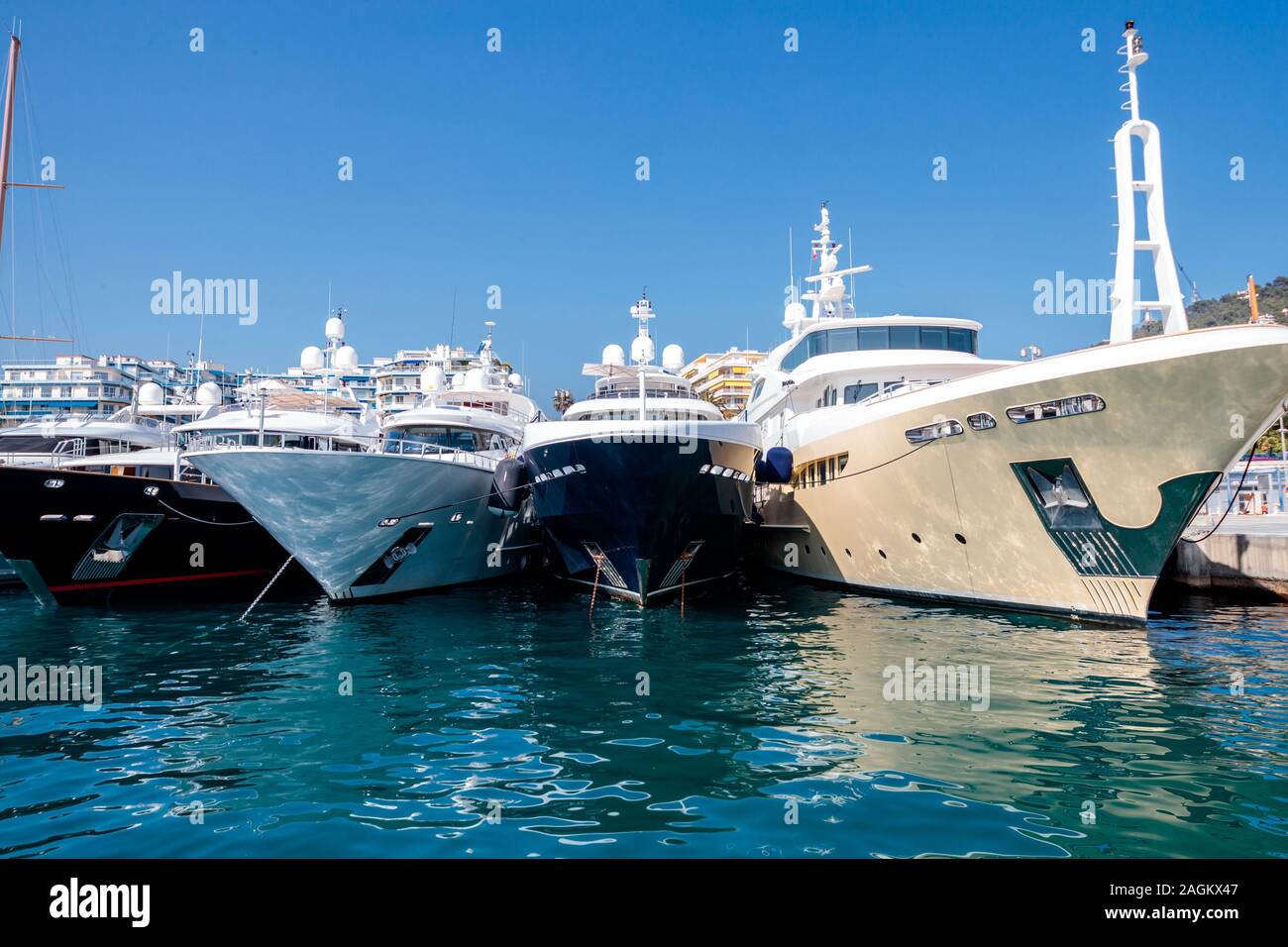 Yachts parked on water parking hi-res stock photography and images - Alamy