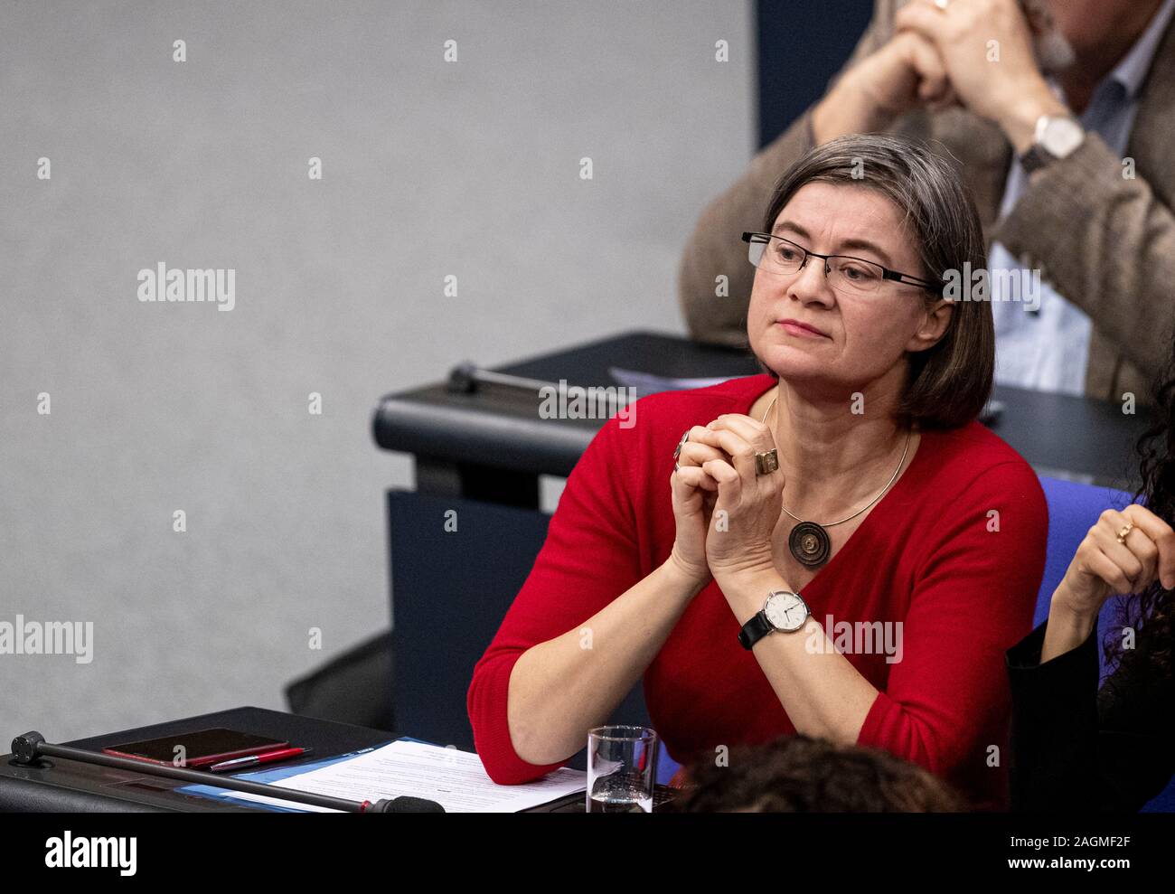 Berlin, Germany. 20th Dec, 2019. Anke Domscheit-Berg (Die Linke), Member of the German Bundestag, speaks on agenda item "Artificial Intelligence". The topics of the 138th session the 19th legislative period