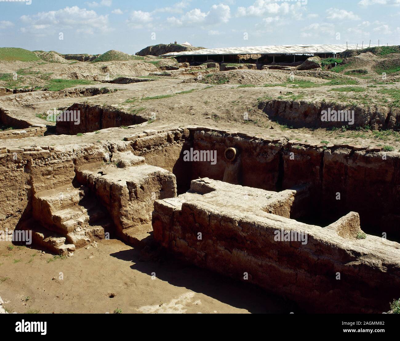 Mesopotamia. Bronze Age. Mari (modern Tell Hariri). Ancient Semitic city, on the right bank of the Euphrates river. It was founded about 2900 BC. Ruins. Foundations of one of the rooms. Syria. (Photo taken before the Syrian Civil War) Stock Photo