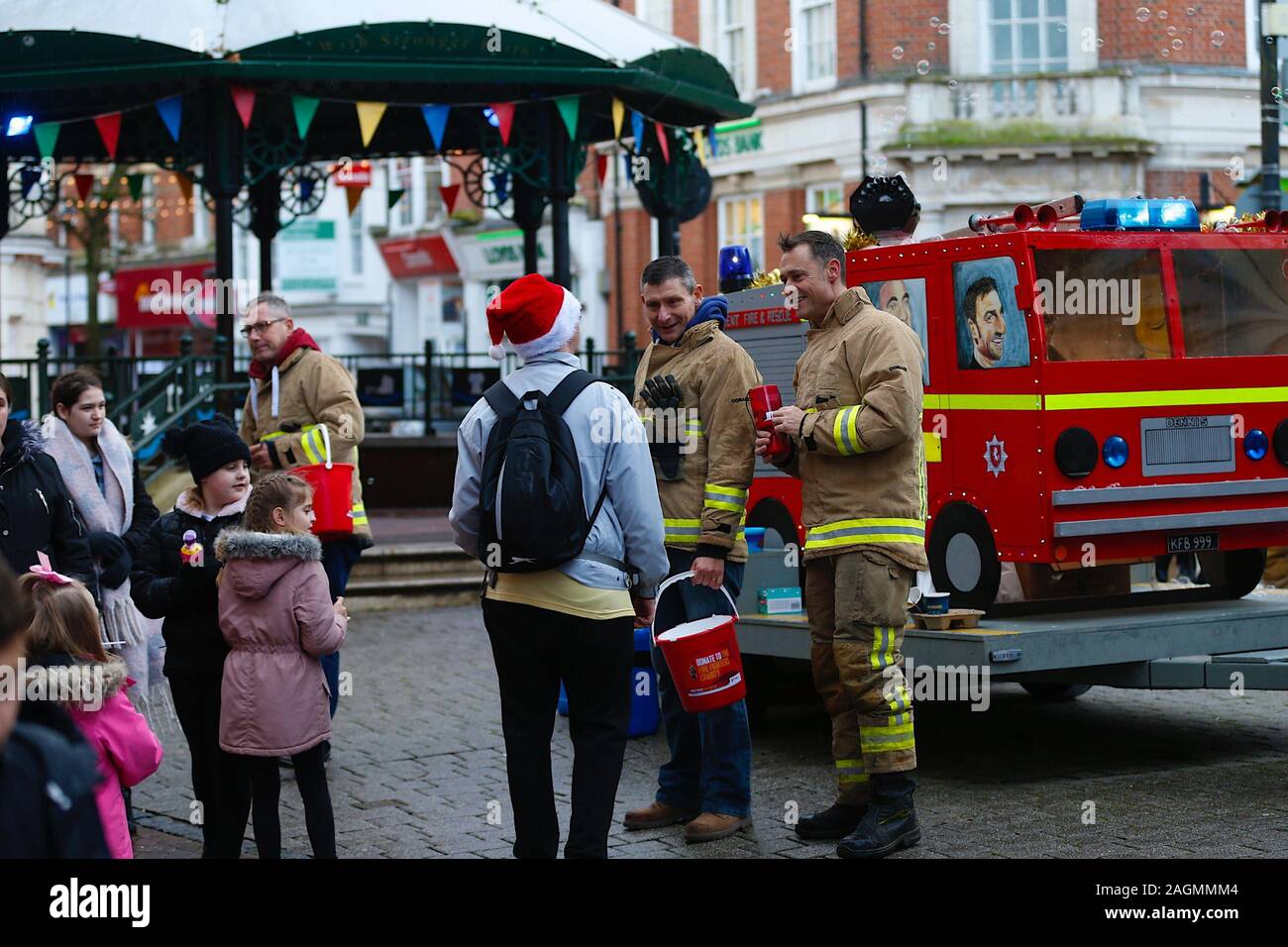 Ashford Christmas Parade 2022 Christmas Time Charity High Resolution Stock Photography And Images - Alamy