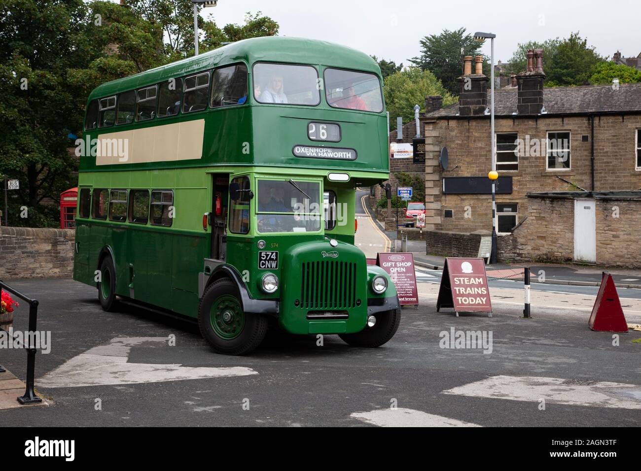 Daimler green double decker bus hi-res stock photography and