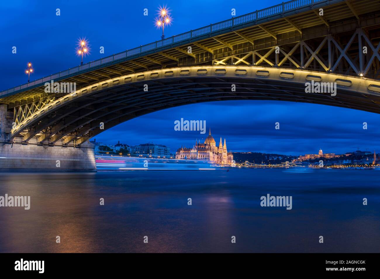 Margit or margaret bridge hi-res stock photography and images - Alamy