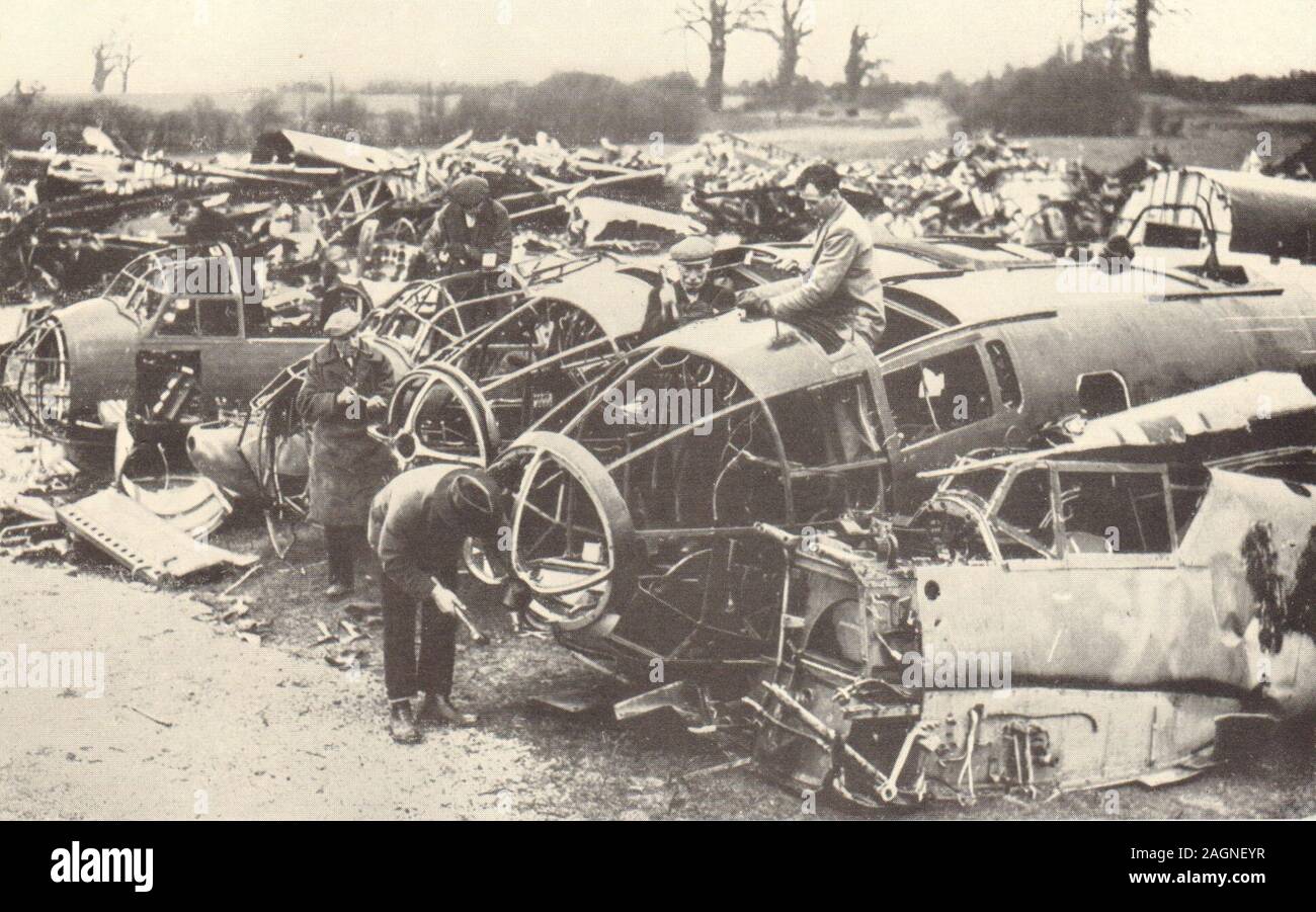 WW2 France photo German plane crashed beach Battle of Britain,1940-41 WW2 France photo German plane crashed beach Battle of Britain,1940-41