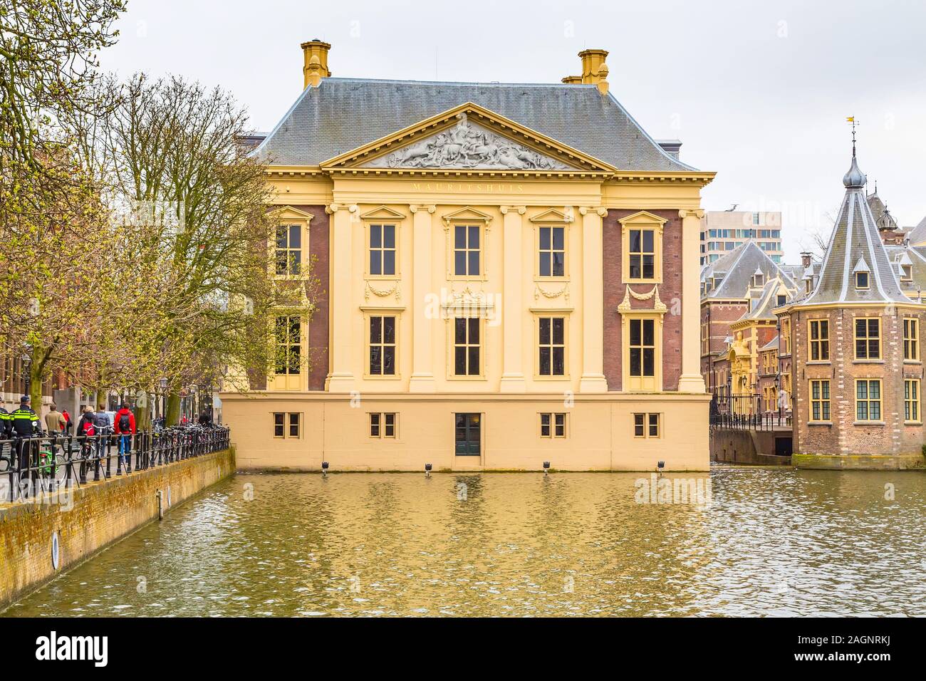 музей маурицхейс в гааге