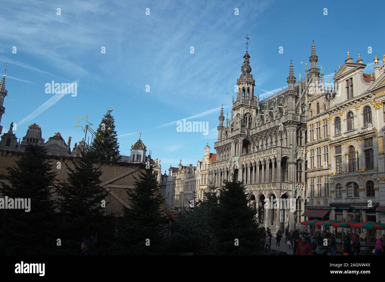 Grand Place (Grote Markt) at Christmas, Brussels, Belgium Stock Photo