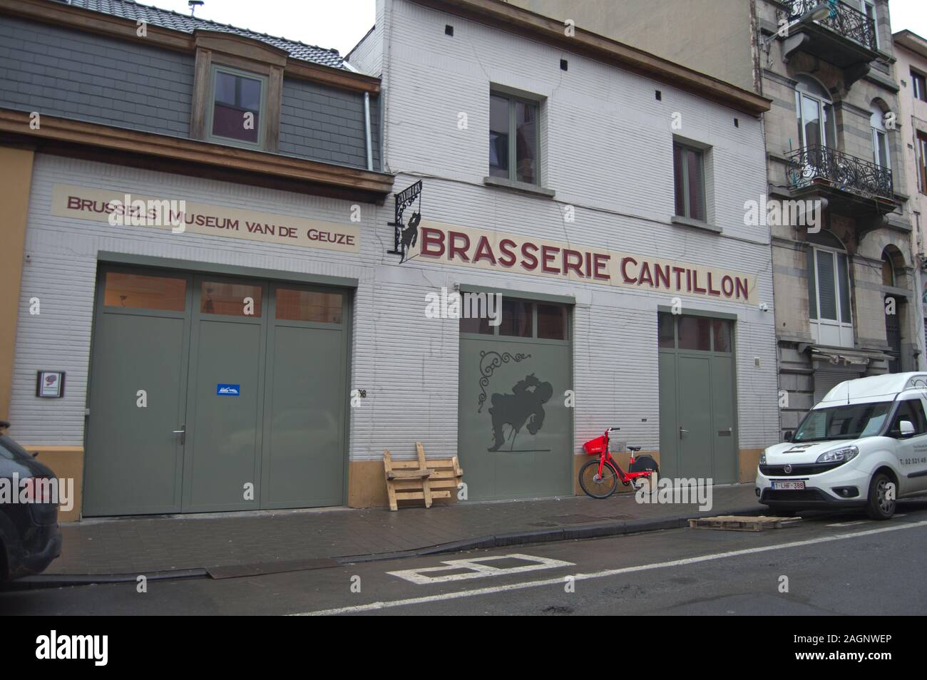 Exterior of Brasserie Cantillon, Brussels, Belgium Stock Photo Alamy