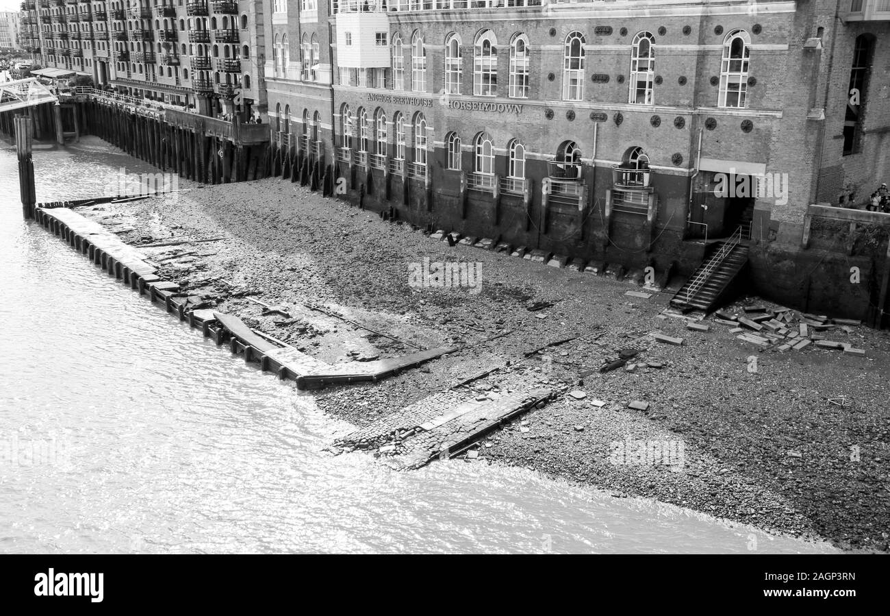 A small section of riverbed is shown at the side of the River Thames