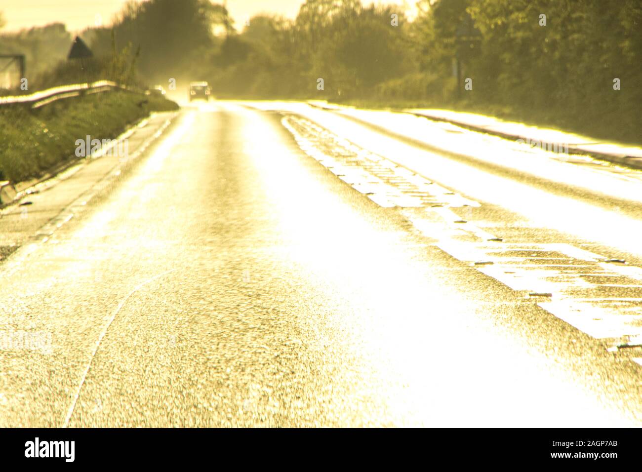 Heatstroke Glare Double Danger On The Road This Summer - zlif7fq