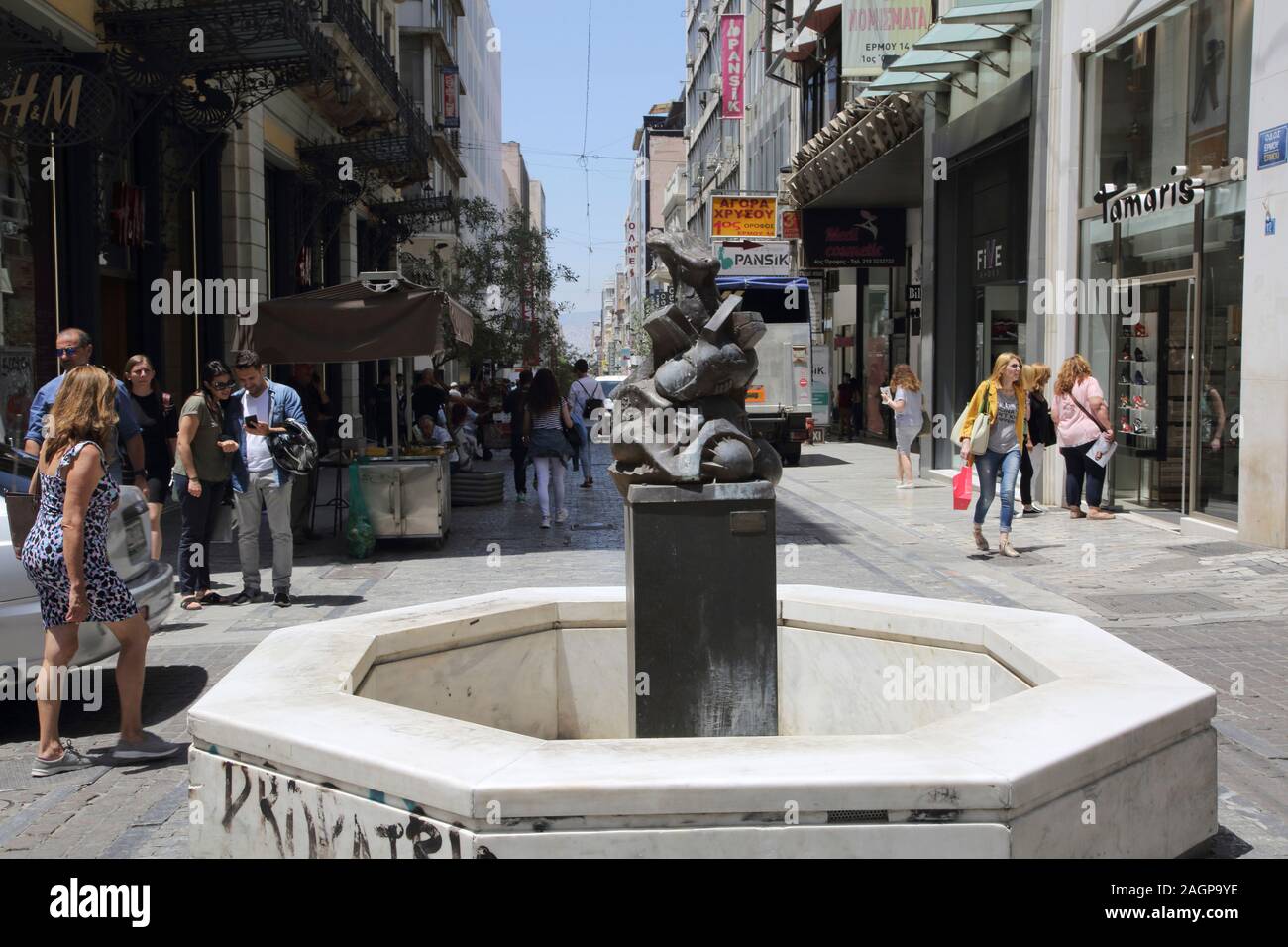 Athens Greece Ermou Street Kyriakos Rokos Bronze Statue "Dive into Our  World" empty Fountain Stock Photo - Alamy